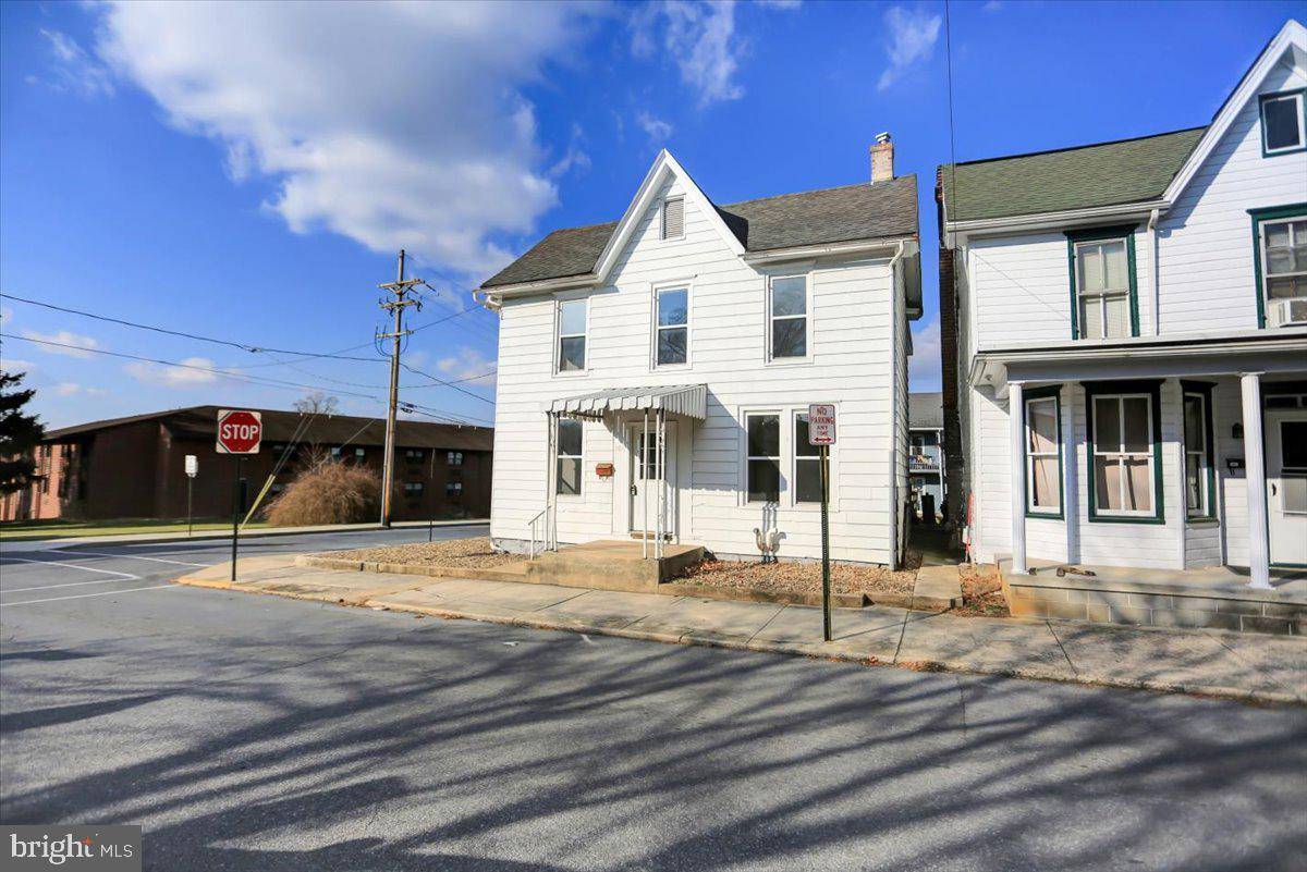 Shippensburg, PA 17257,301 E BURD ST