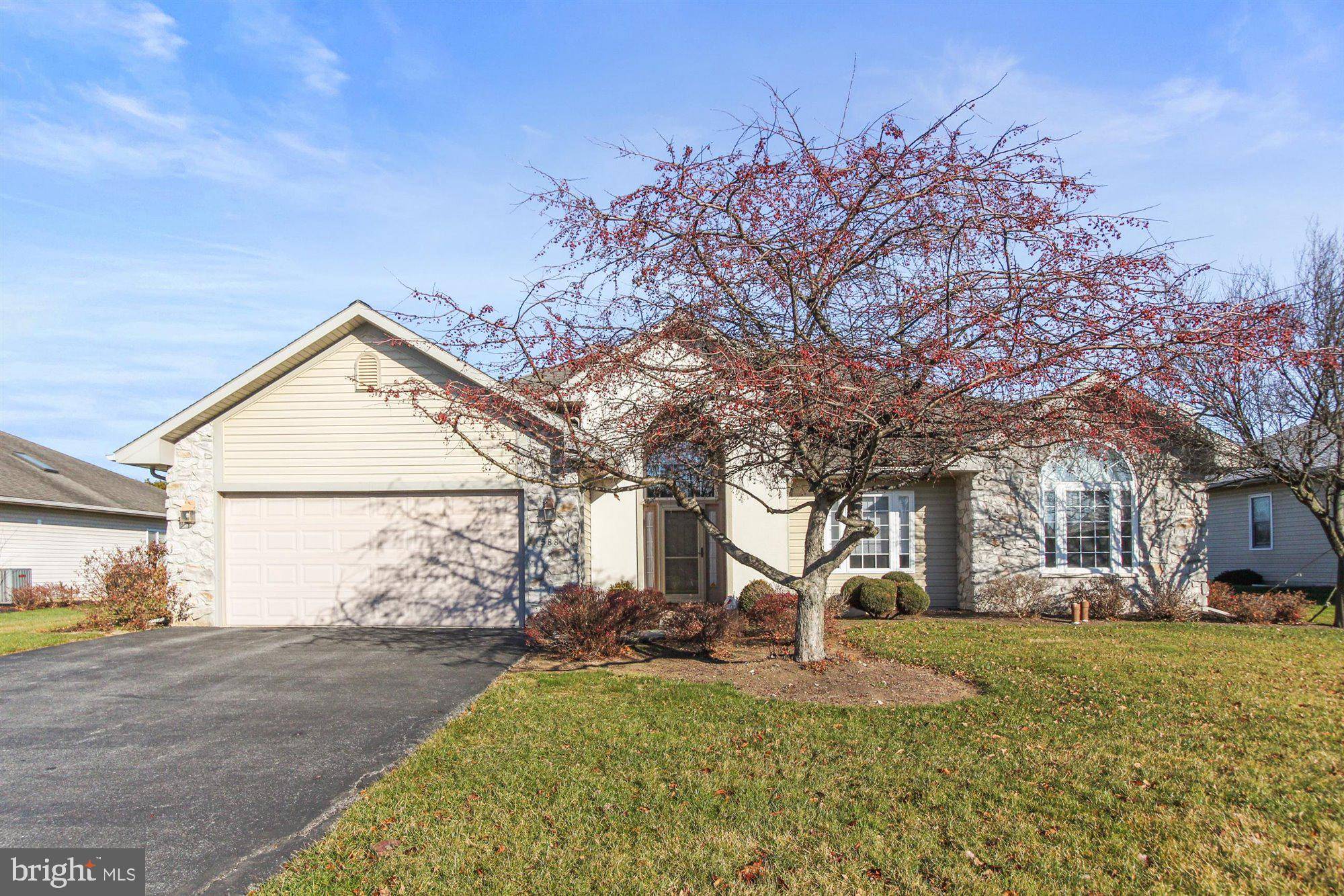 Mount Joy, PA 17552,588 BLOSSOM TRL