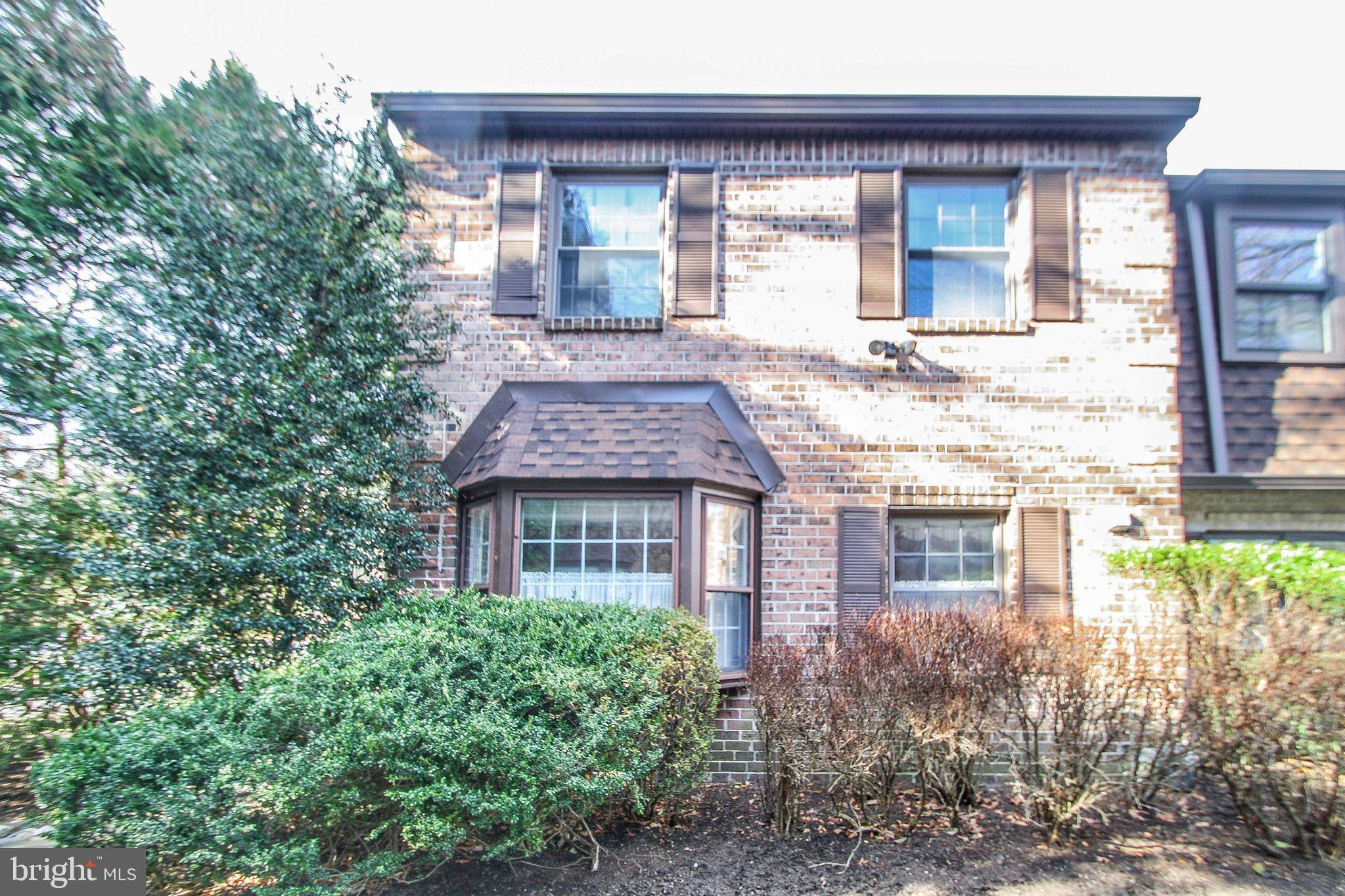 Elkins Park, PA 19027,330 GLEN WAY #330