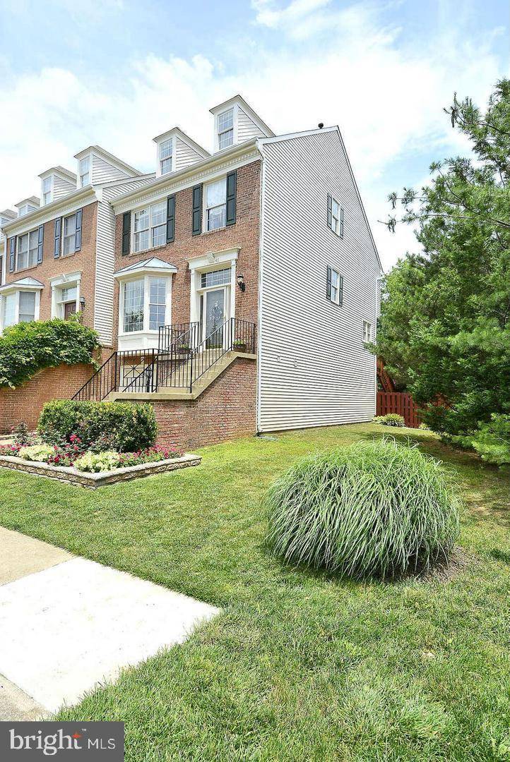 Alexandria, VA 22315,7045 FIELDHURST CT