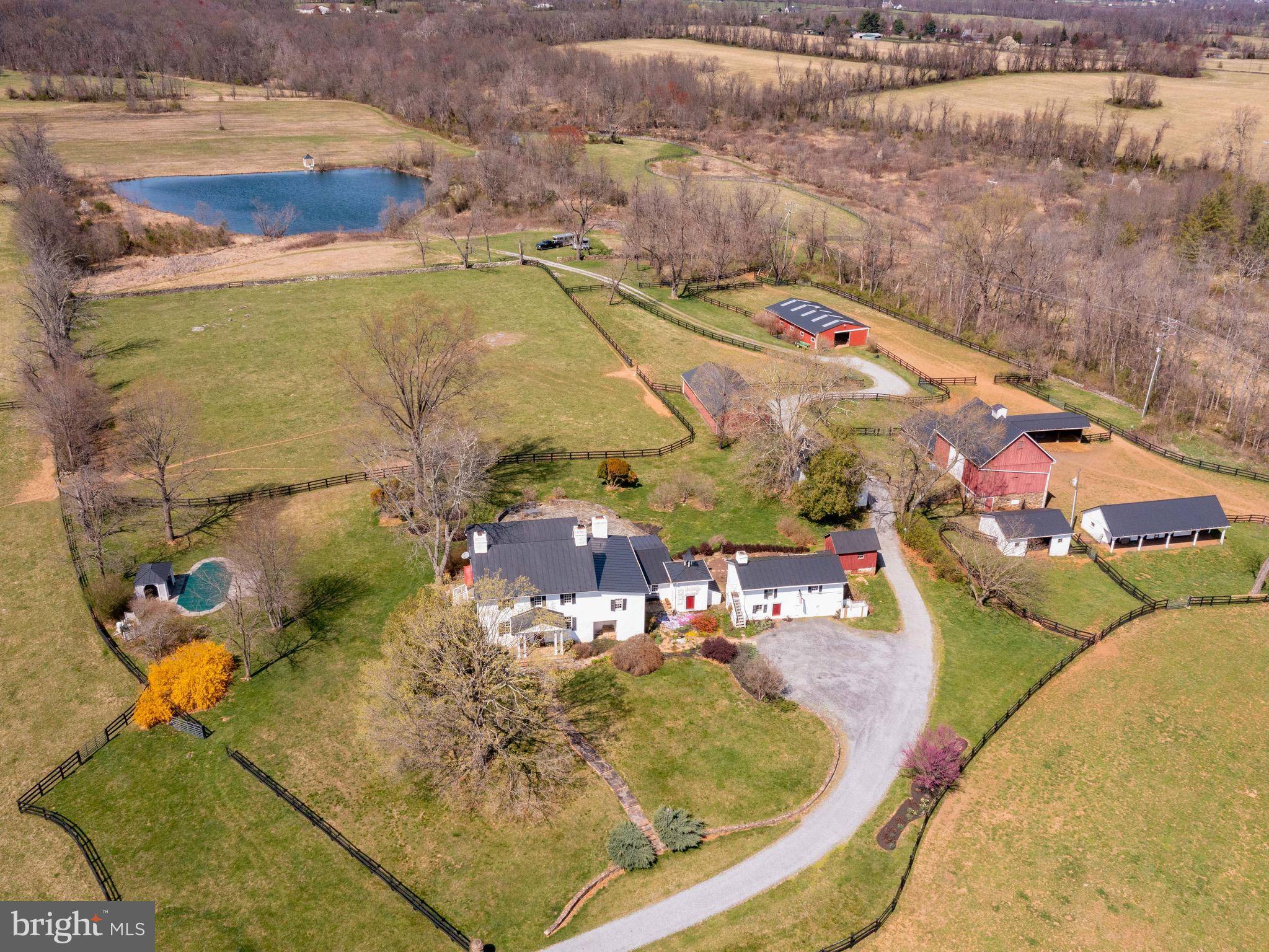 Bluemont, VA 20135,20775 AIRMONT RD