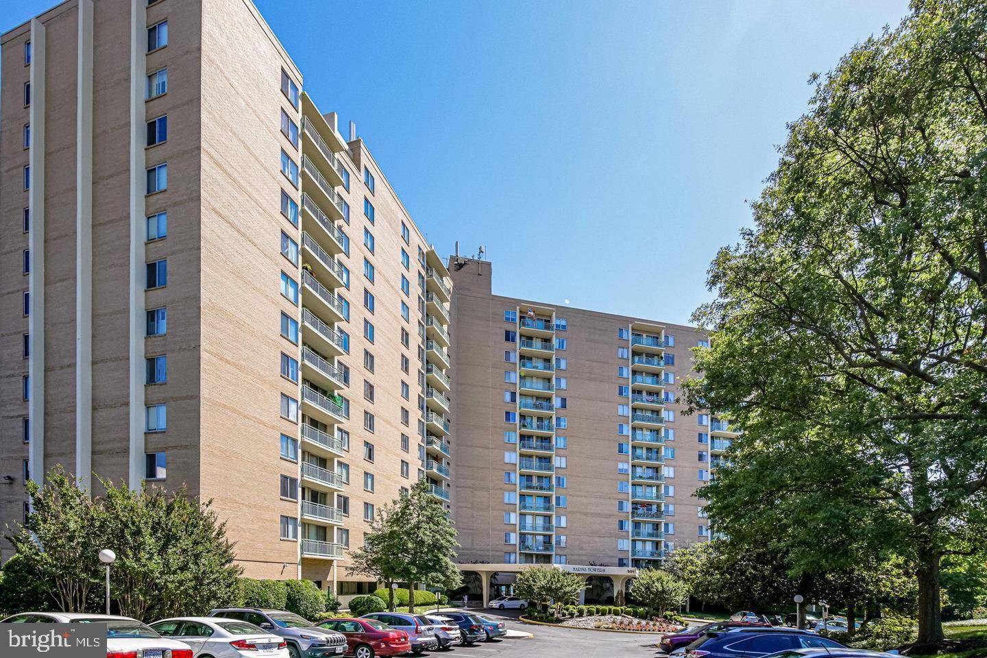 Alexandria, VA 22314,501 SLATERS LN #320