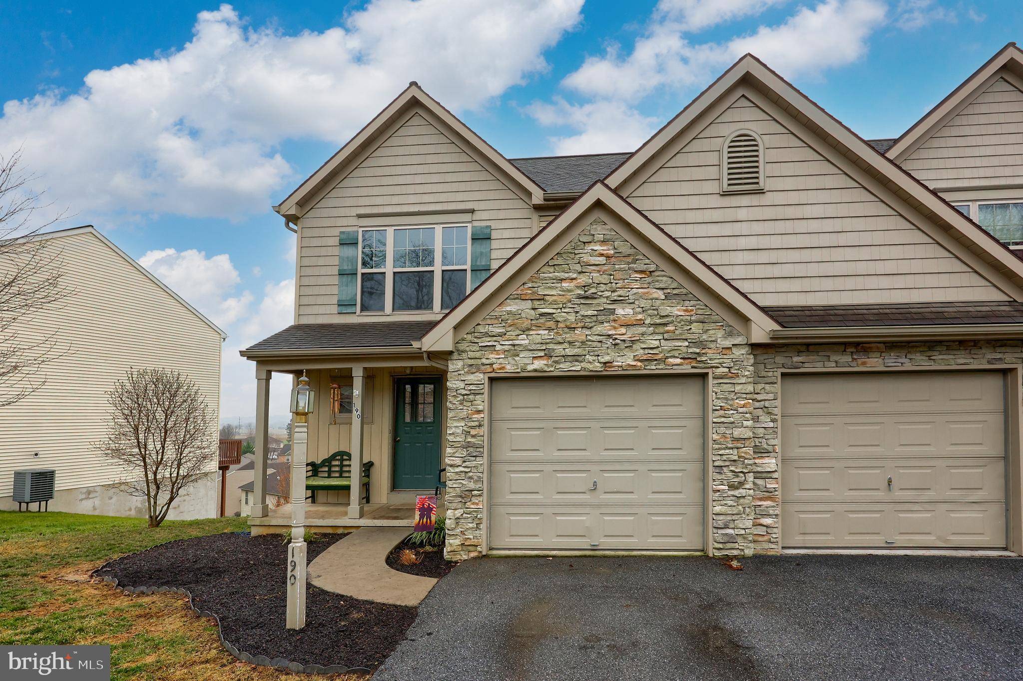 Ephrata, PA 17522,190 EAGLE DR