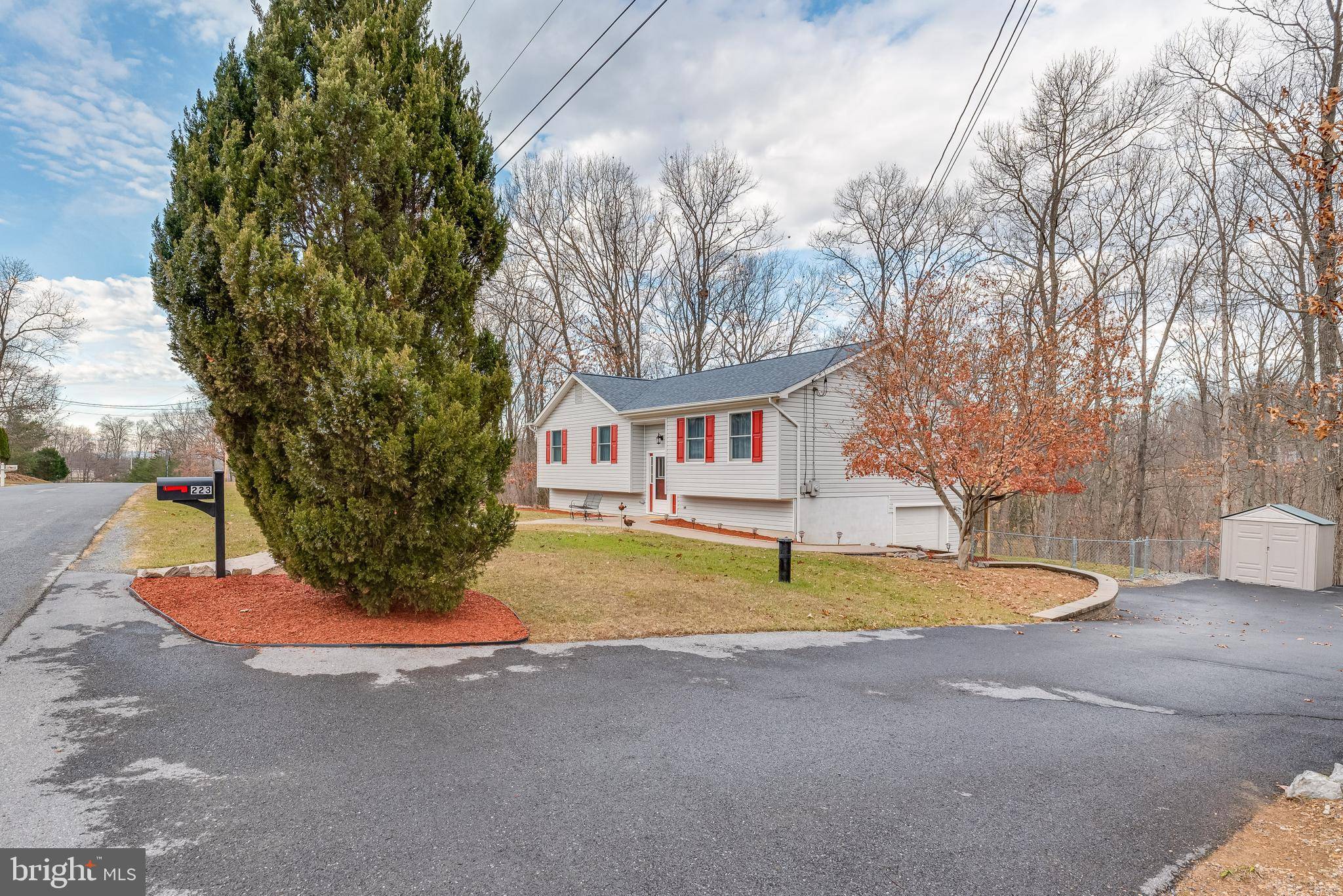 Inwood, WV 25428,223 GOOSE RUN CT