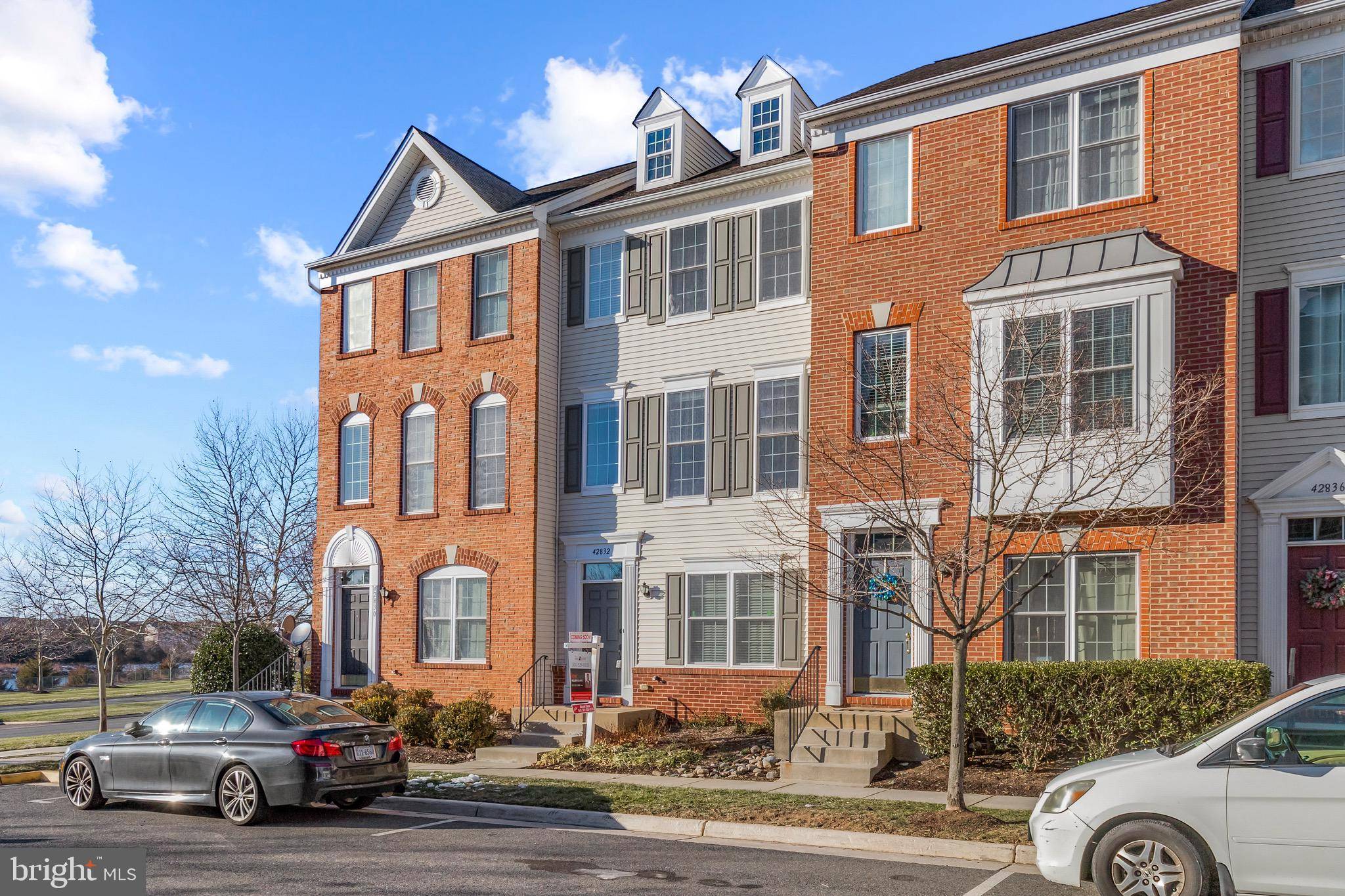 Chantilly, VA 20152,42832 MCCOMAS TER