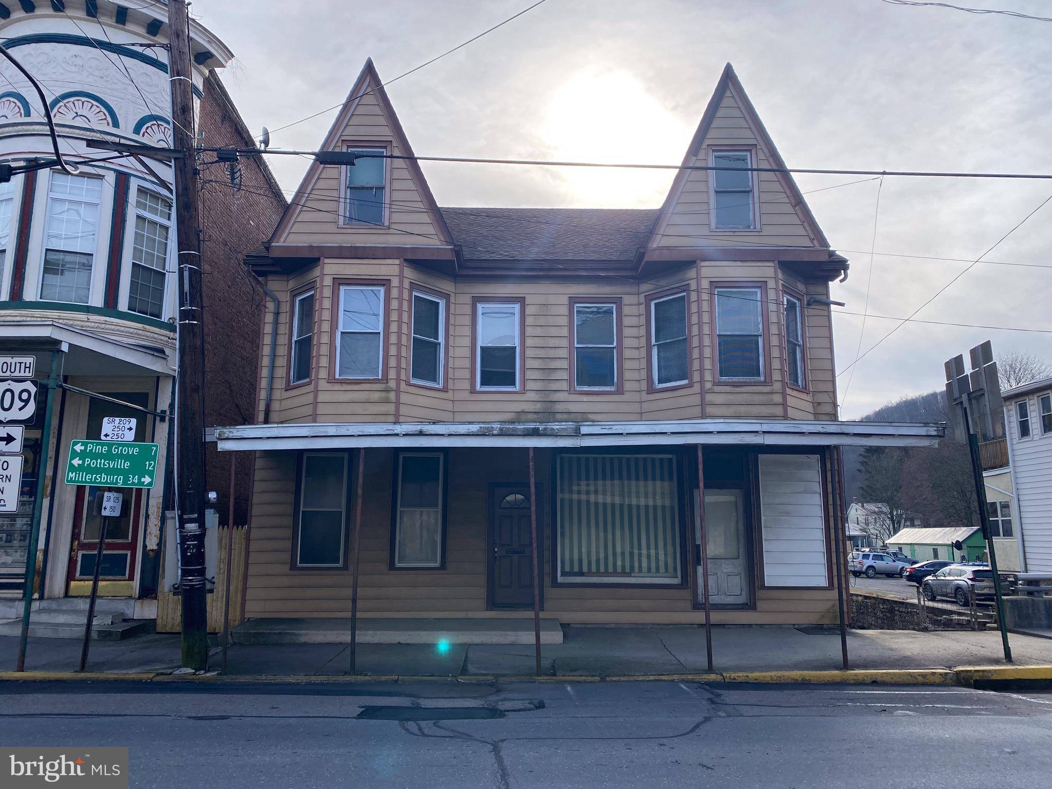 Tremont, PA 17981,30-32 E MAIN ST