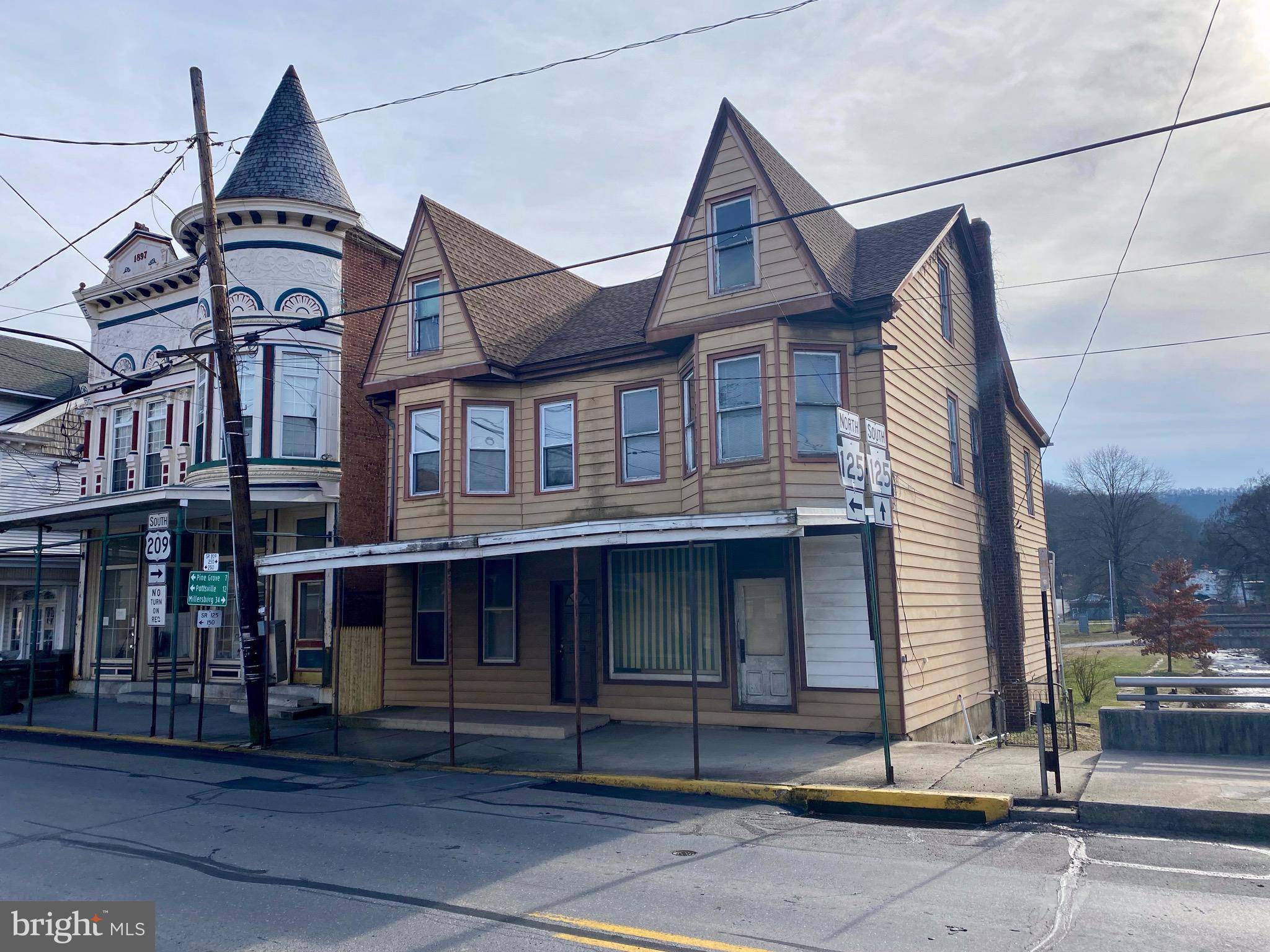 Tremont, PA 17981,30-32 E MAIN ST