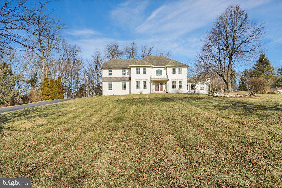 Royersford, PA 19468,304 COUNTRY RIDGE DR