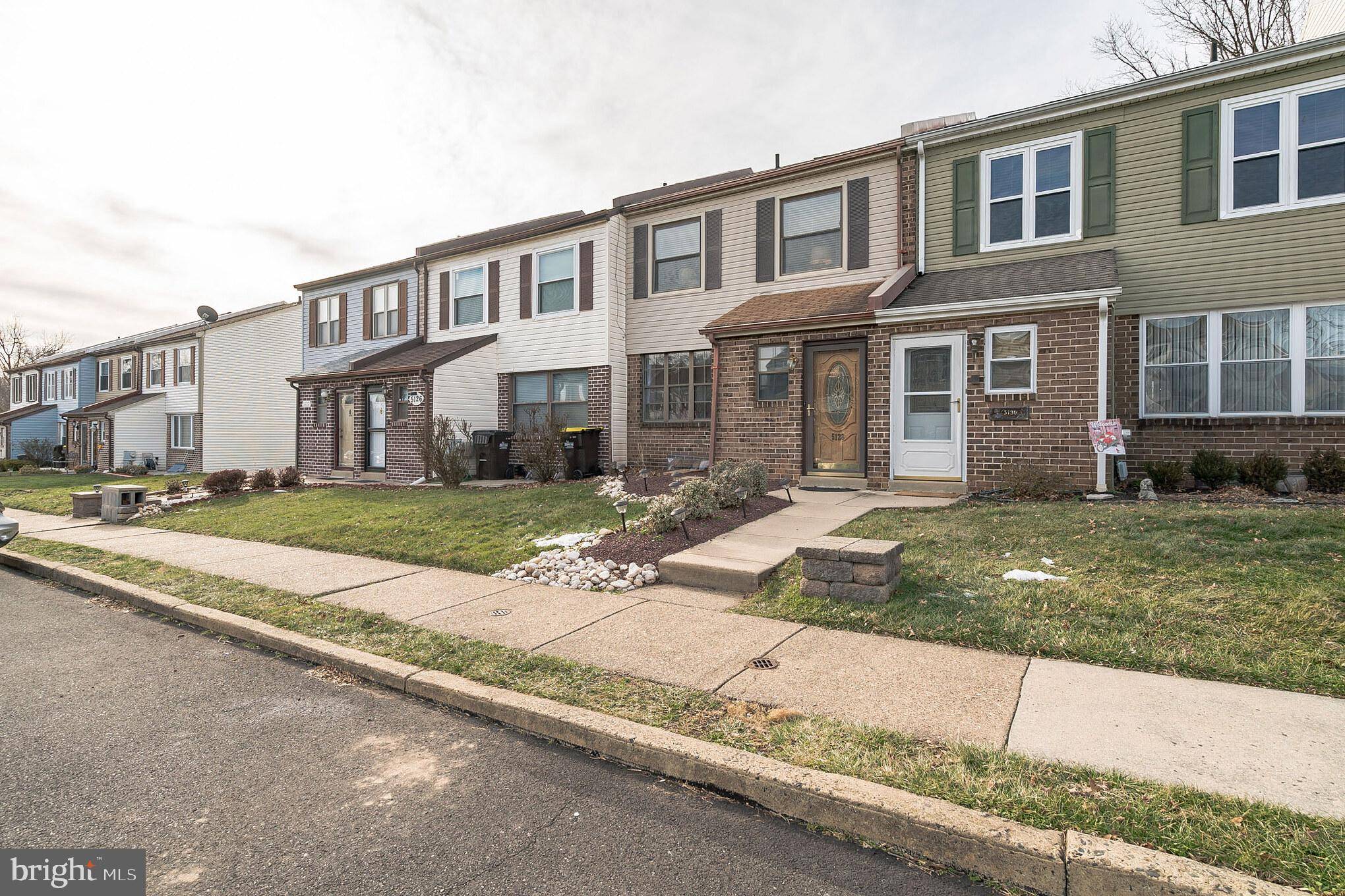 Bensalem, PA 19020,5128 EUSTON CT