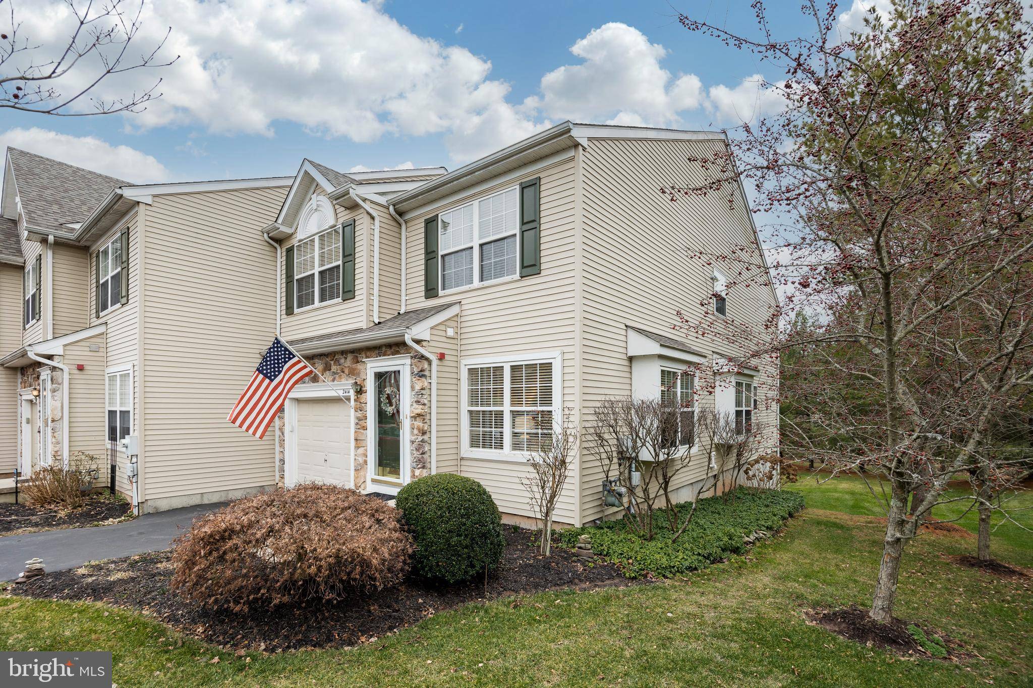 Phoenixville, PA 19460,2414 PERIWINKLE CT