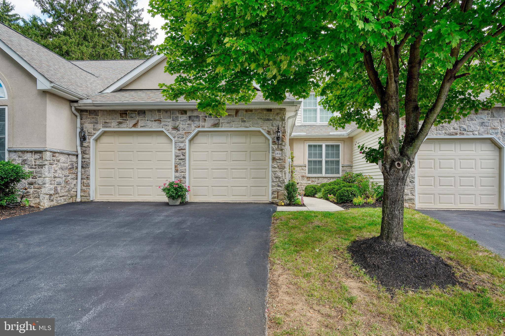 Lancaster, PA 17602,1811 SERENE WAY