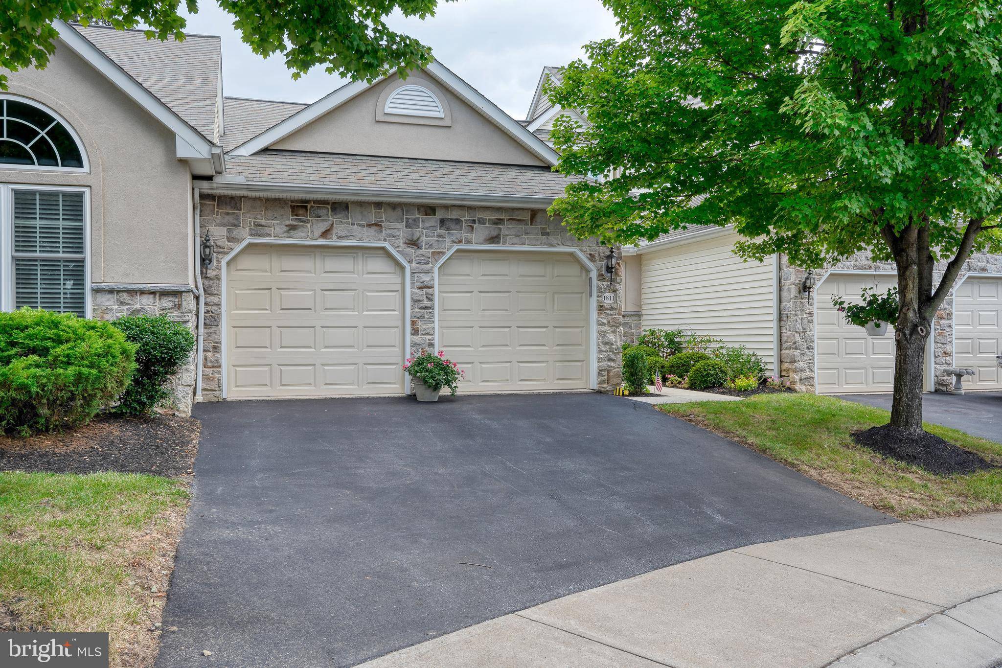 Lancaster, PA 17602,1811 SERENE WAY