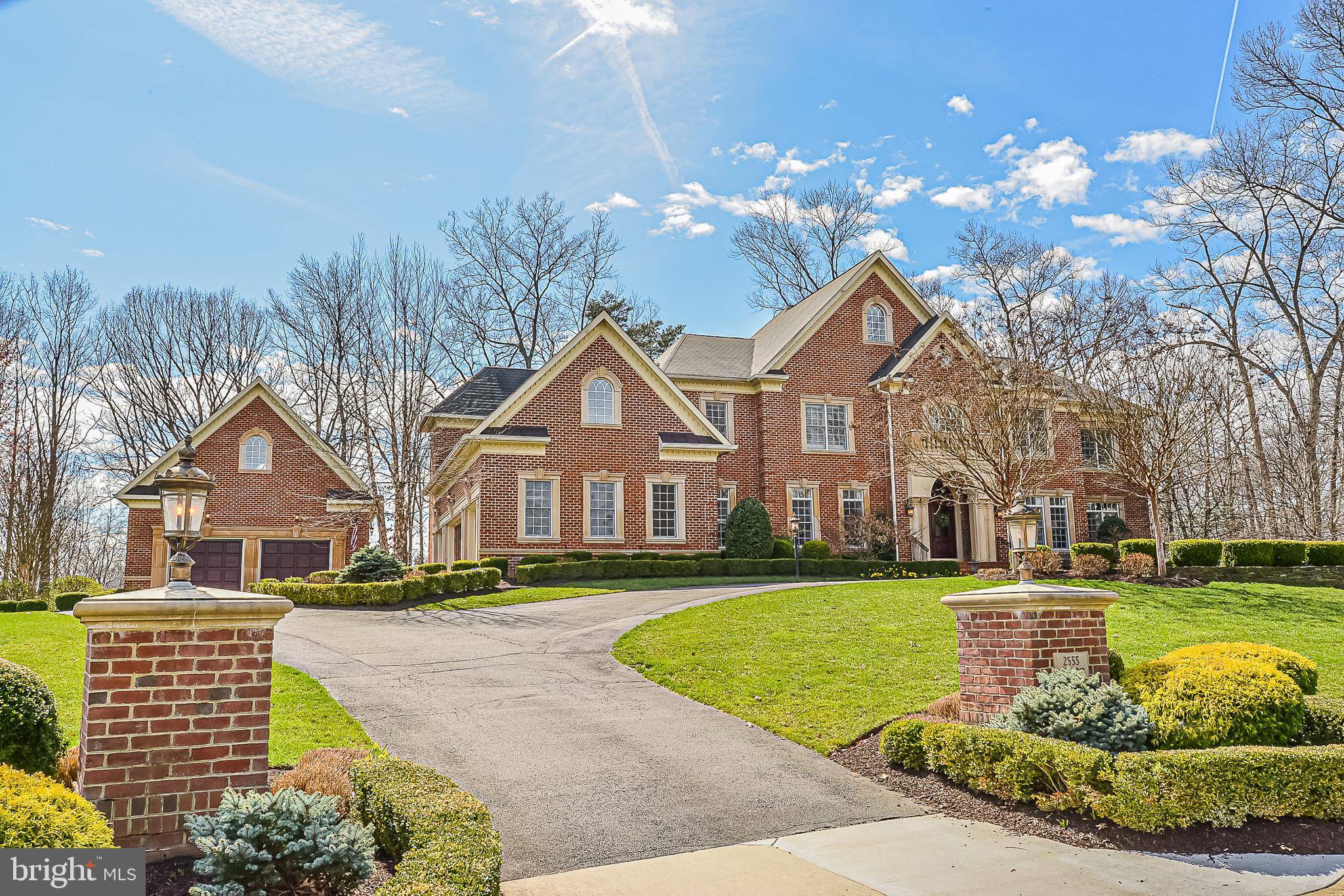 Oakton, VA 22124,2555 VALE RIDGE CT