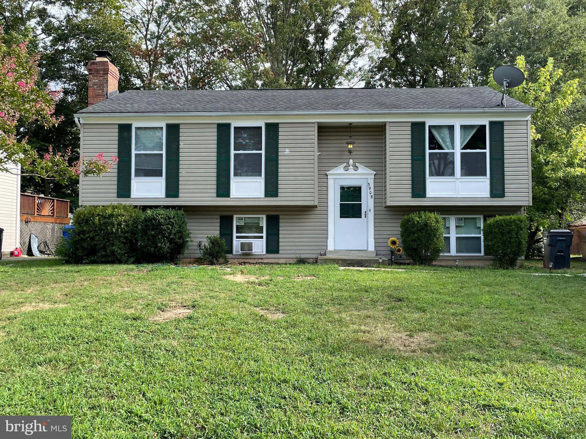 Waldorf, MD 20602,3908 NEWMAN CT