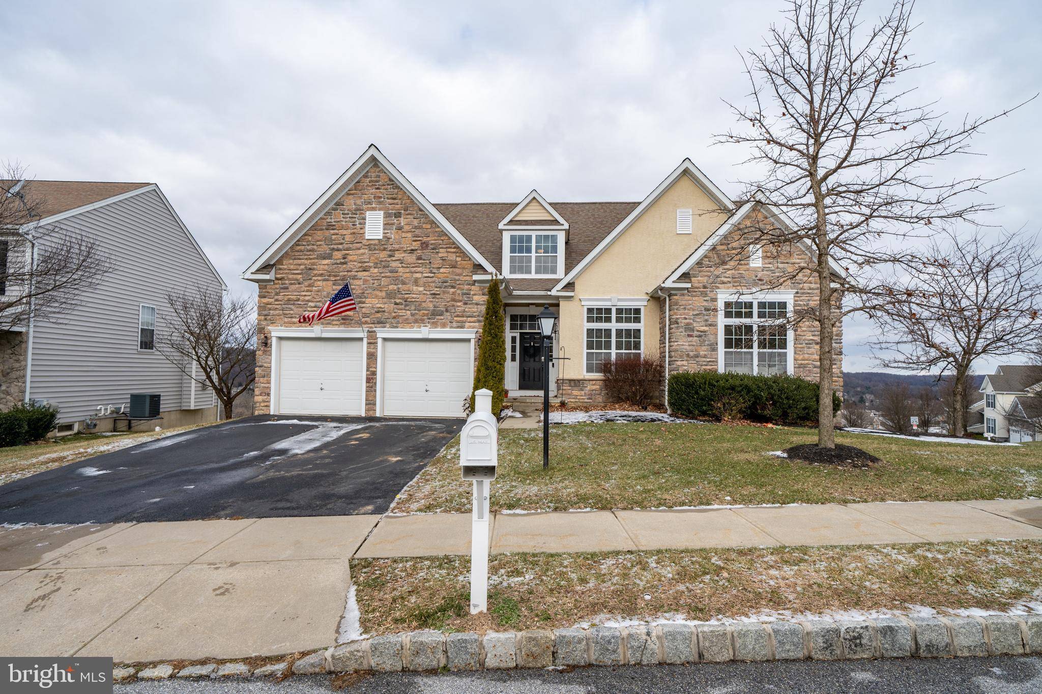 Downingtown, PA 19335,2904 AVEBURY STONE CIR