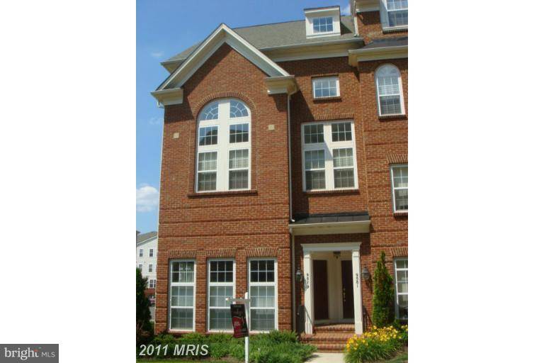 Manassas Park, VA 20111,9579 WHEATS WAY