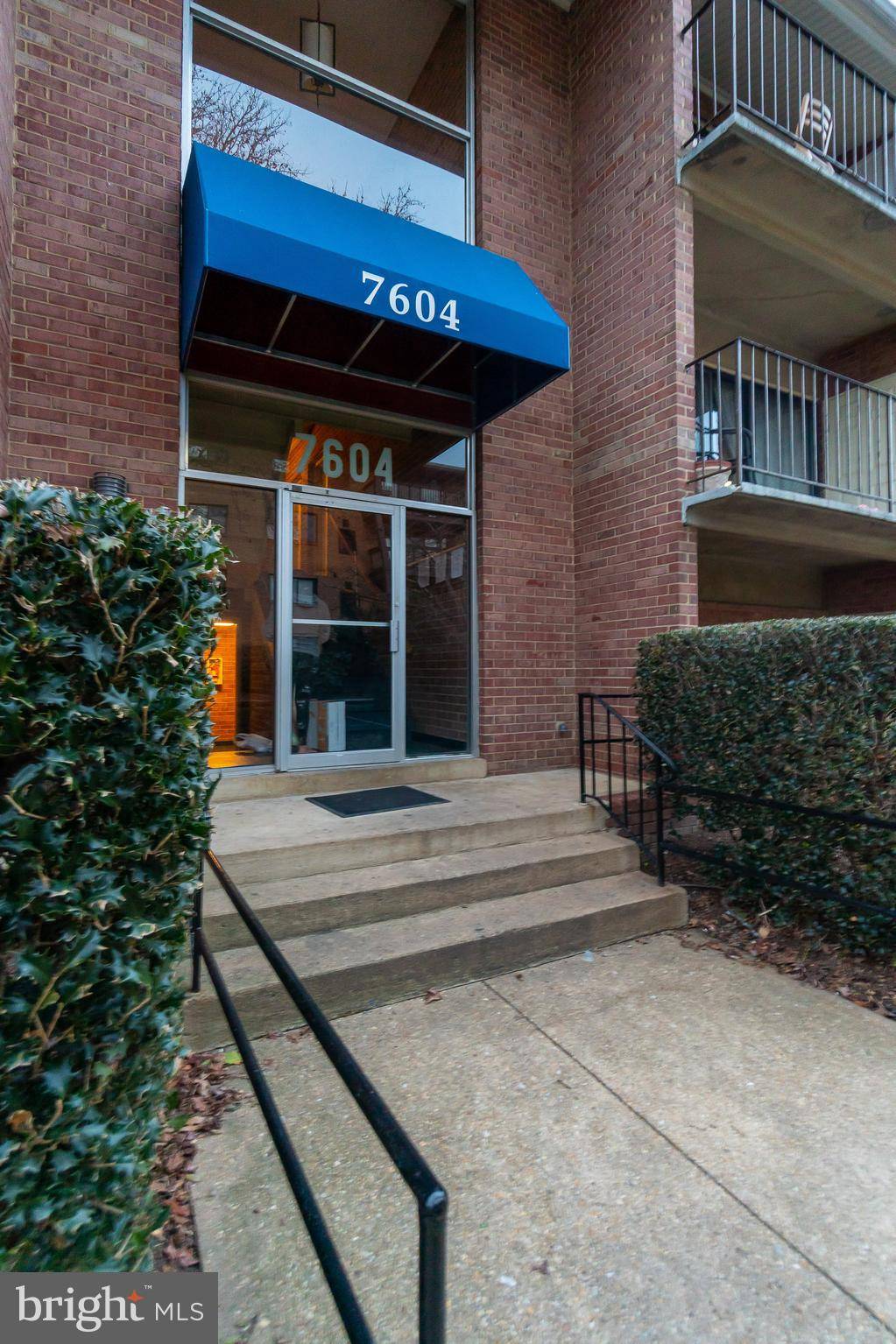 Falls Church, VA 22043,7604 SAVANNAH ST #203