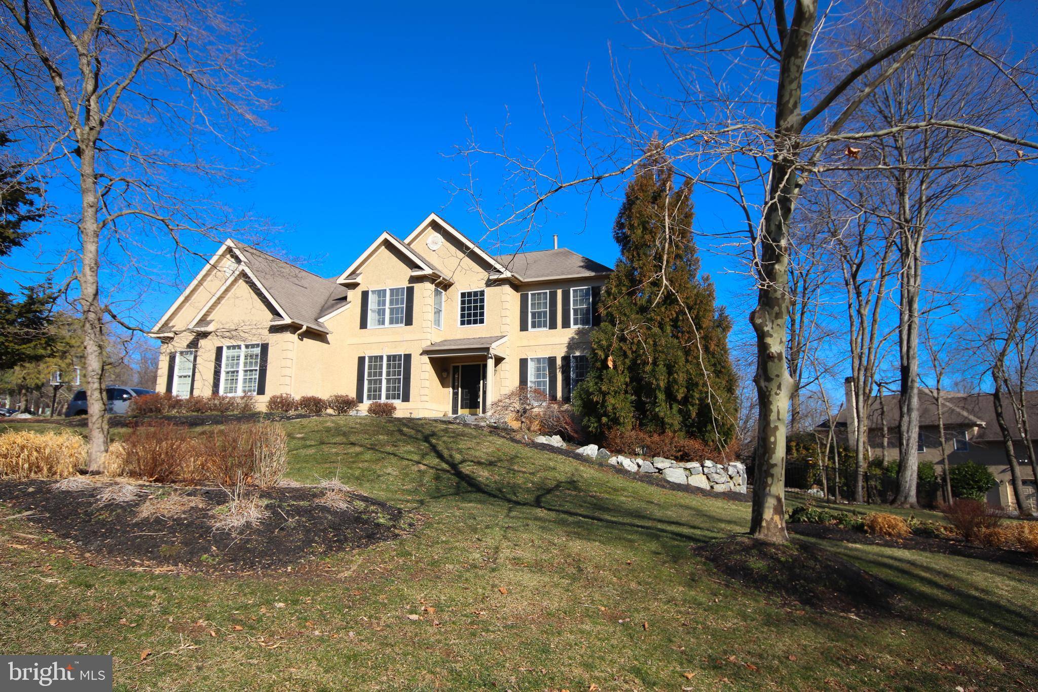 Newtown Square, PA 19073,10 HEATHER WAY