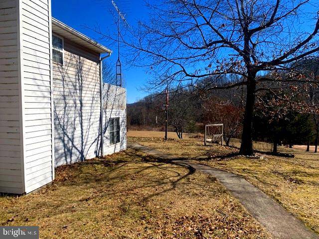 Augusta, WV 26704,333 SHORT MOUNTAIN DR