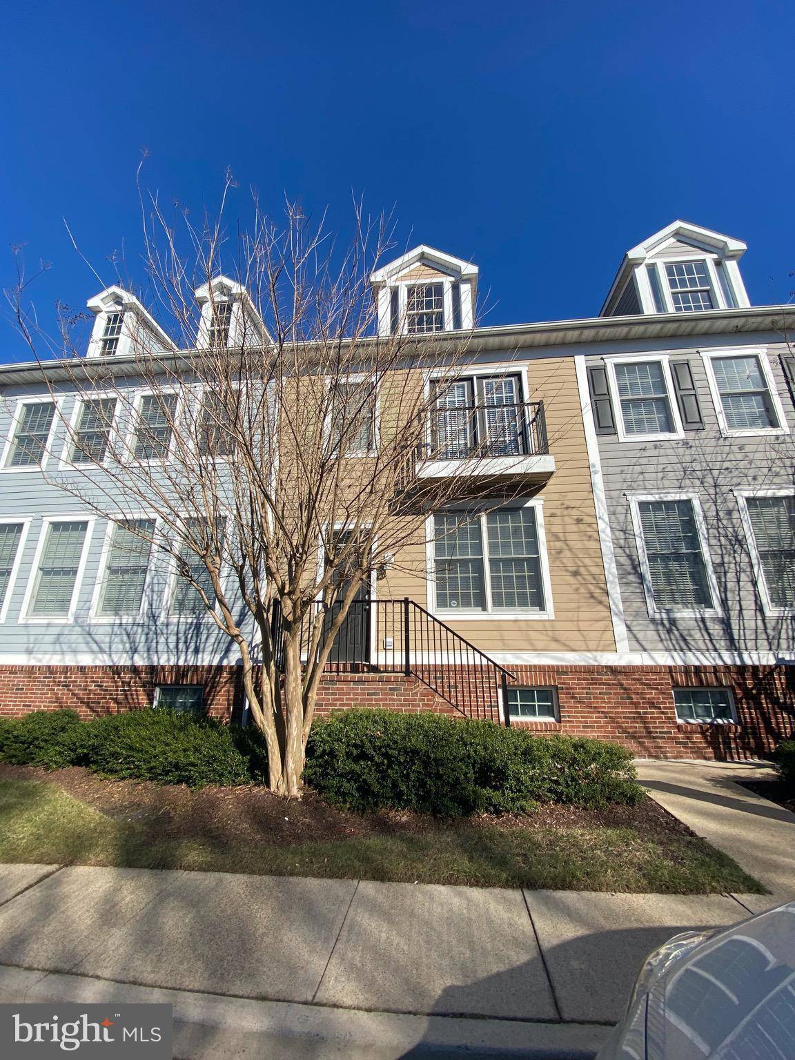 Ocean View, DE 19970,11 VILLAGE GREEN DR