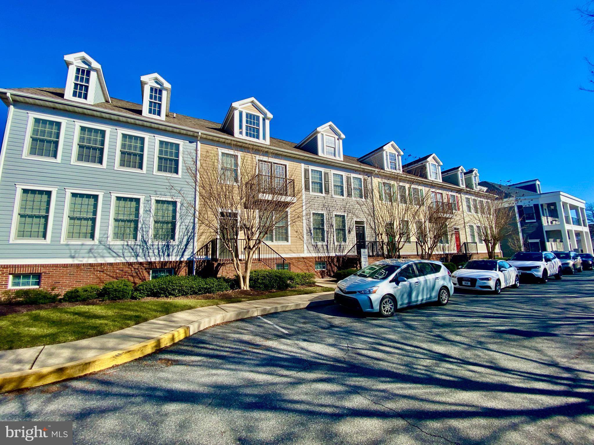 Ocean View, DE 19970,11 VILLAGE GREEN DR