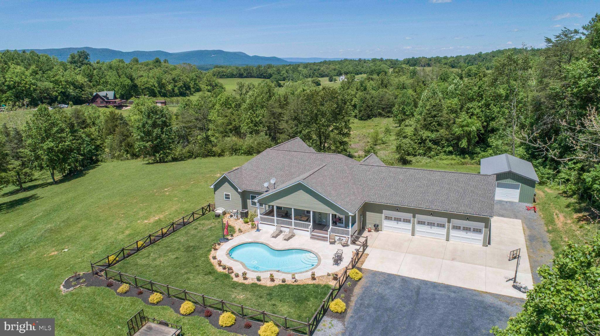 Bentonville, VA 22610,2113 BUCK MOUNTAIN