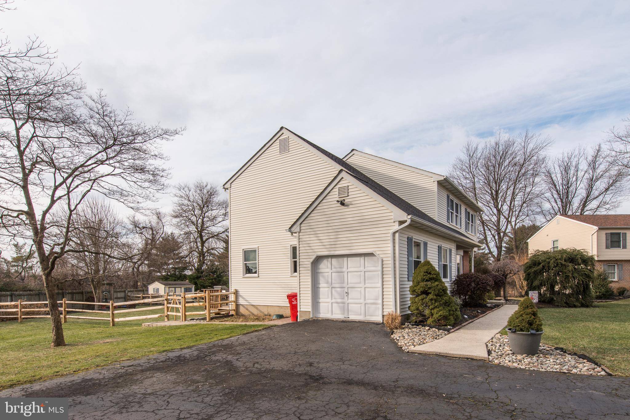 Warminster, PA 18974,242 WATSON GLEN DR