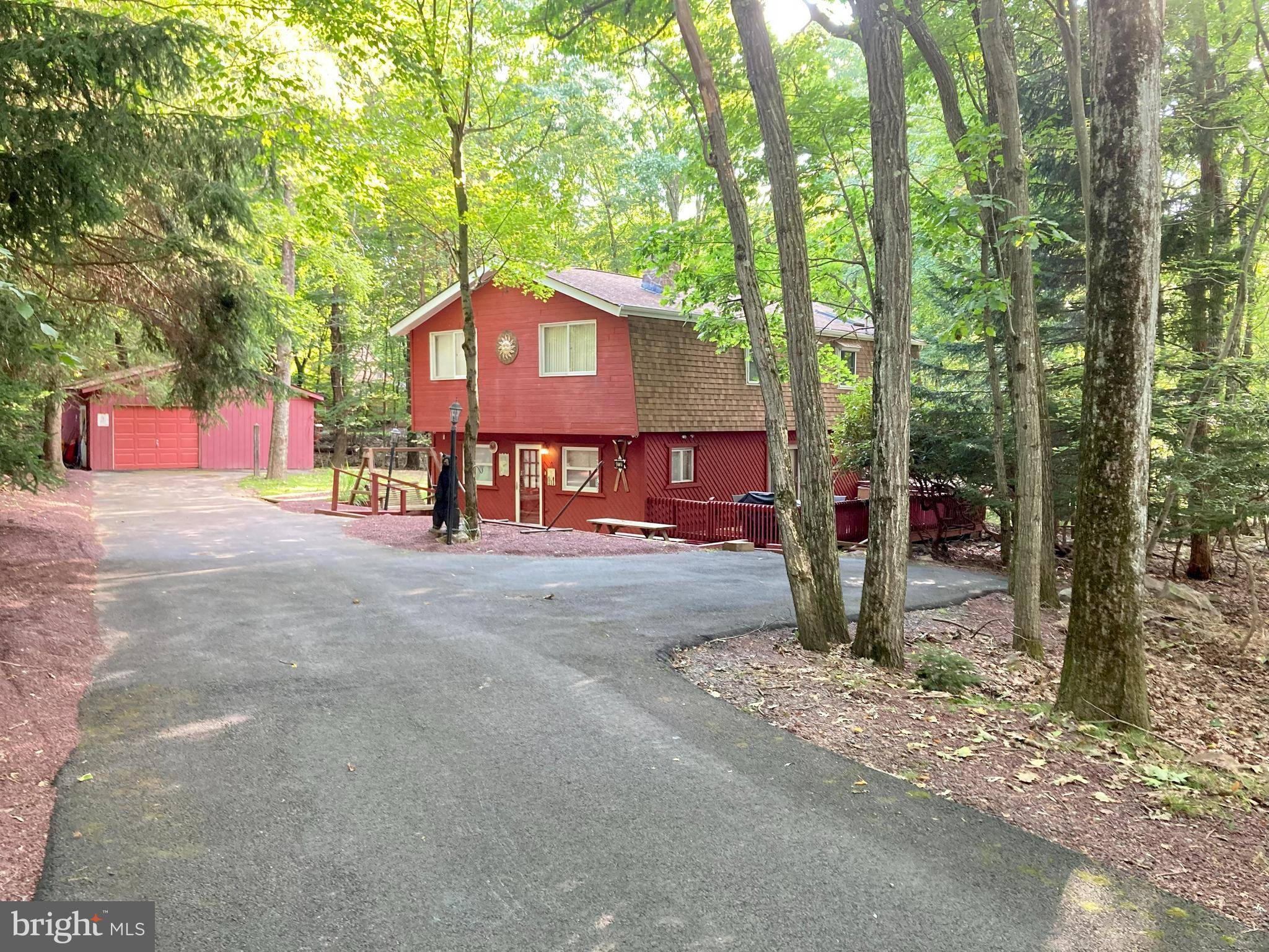 Lake Harmony, PA 18624,28 SKYE DR