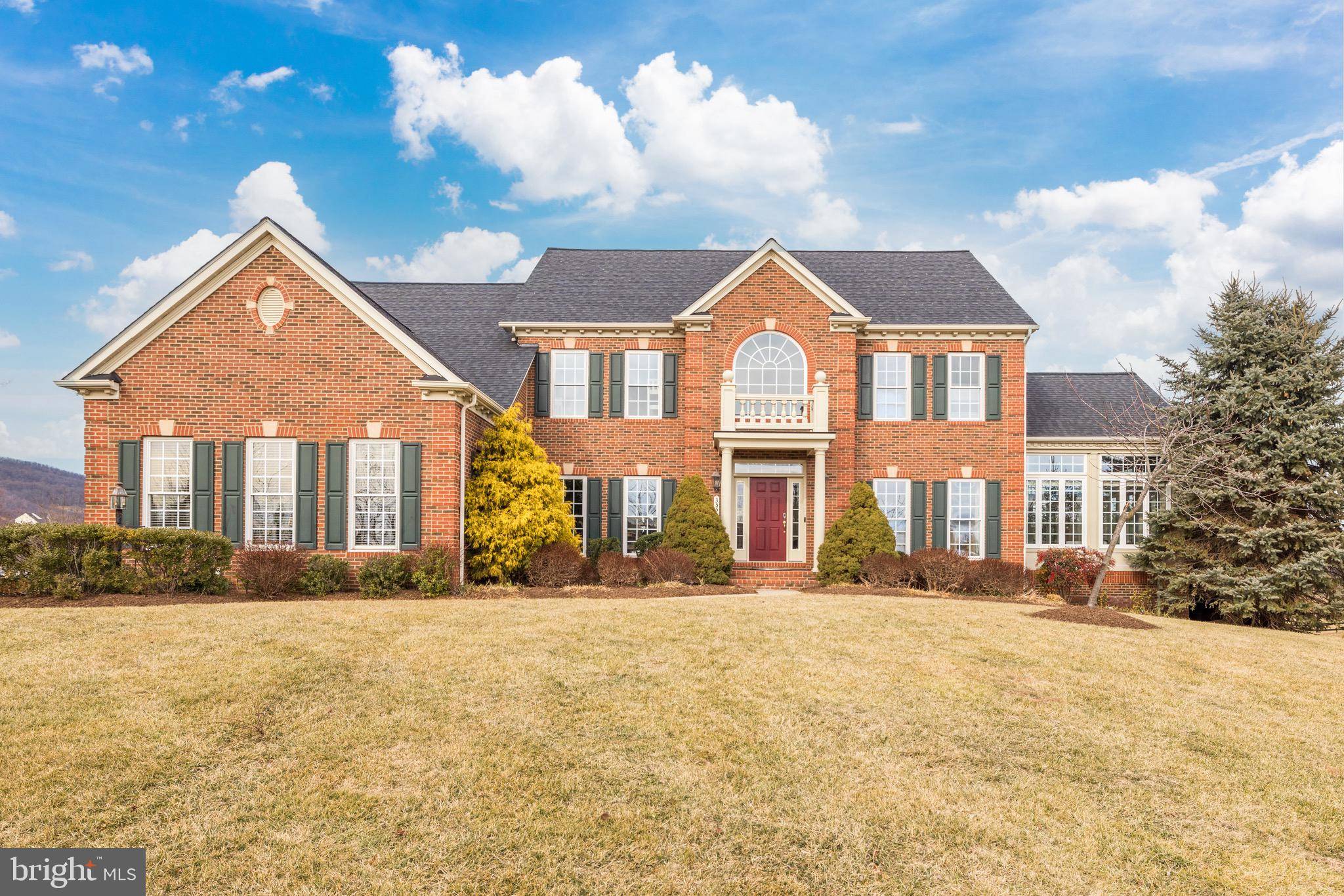 Round Hill, VA 20141,35568 GLENCOE CT