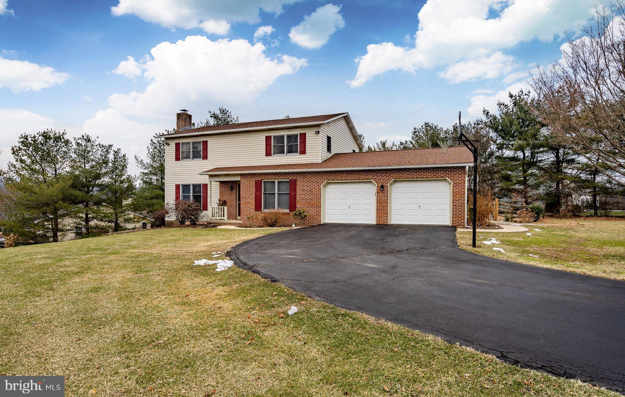 Gilbertsville, PA 19525,2515 WOODLARK CIR