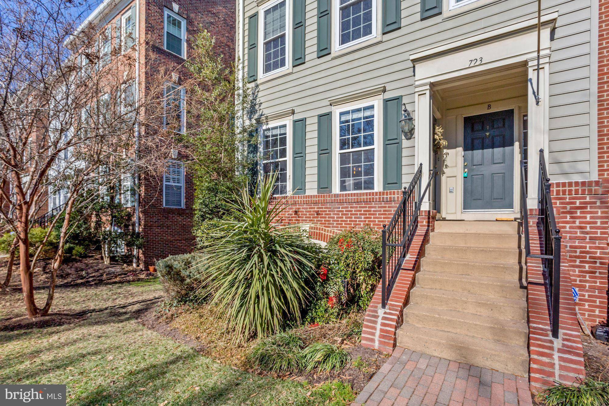 Alexandria, VA 22314,723 MASSEY LN #A