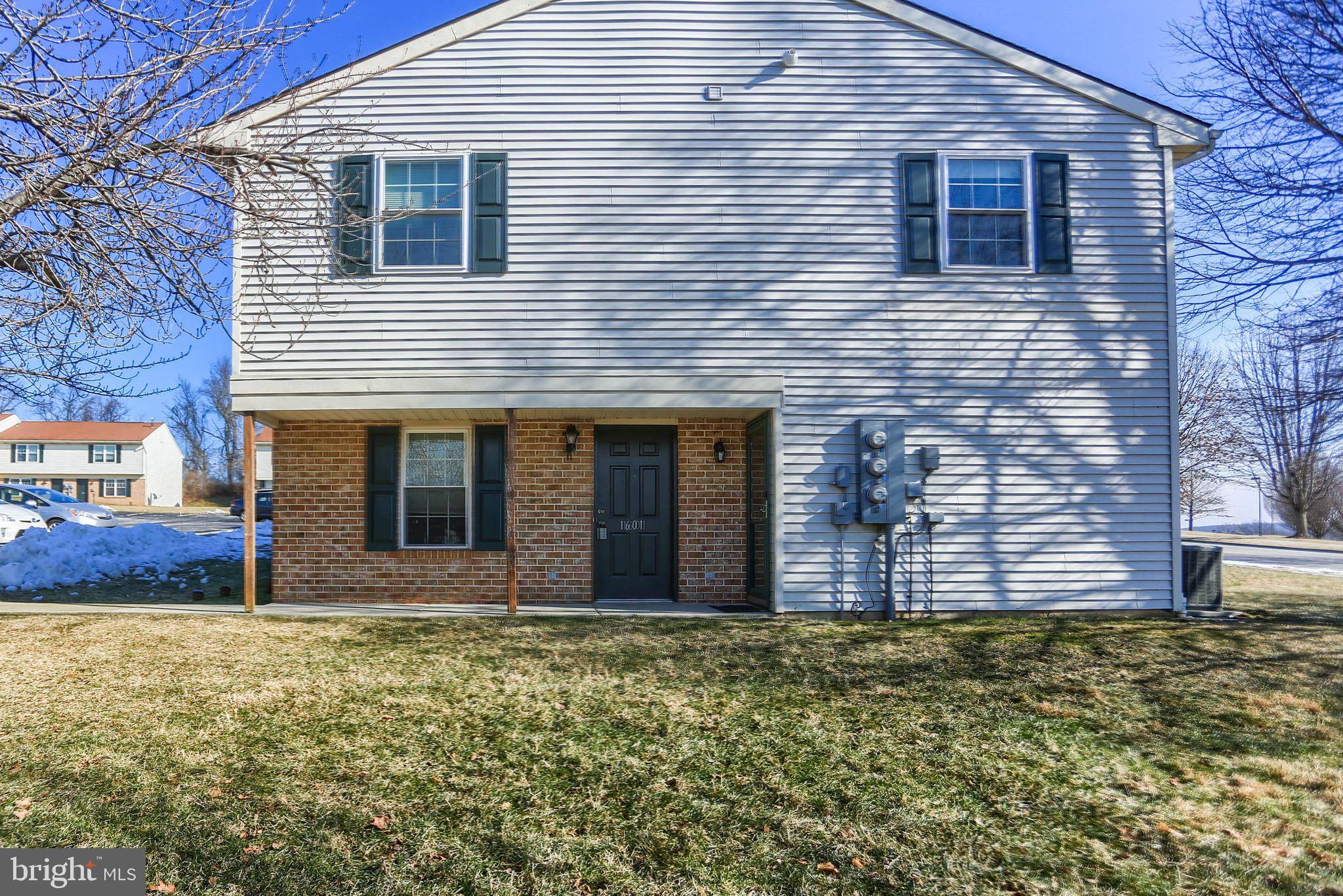 York, PA 17406,1601 LONG DR #101