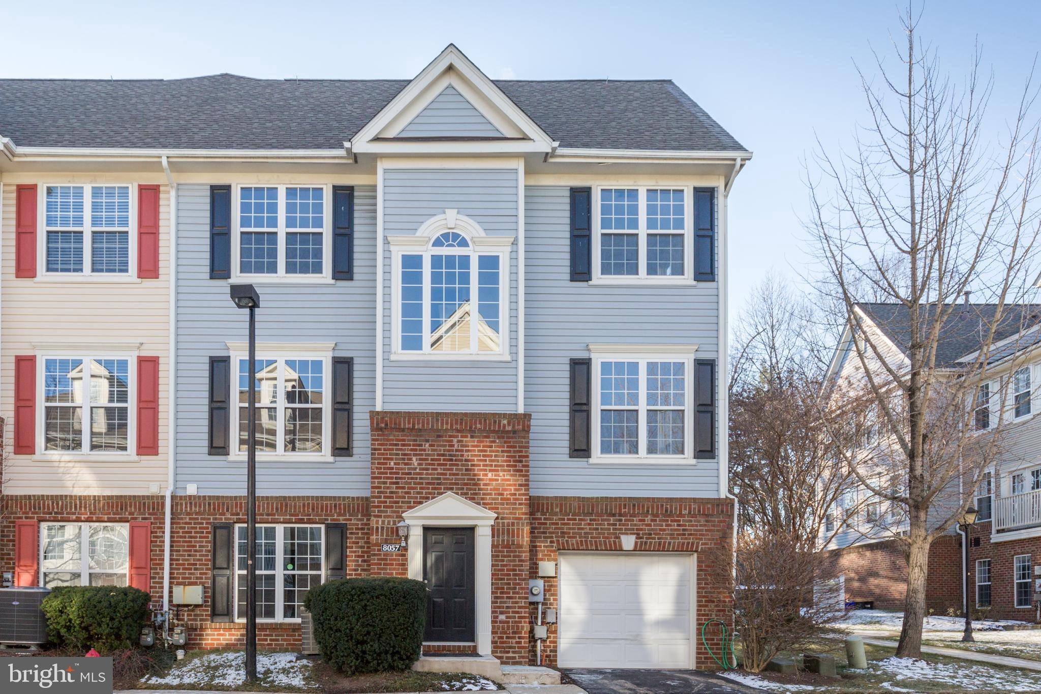 Falls Church, VA 22042,8057 NICOSH CIRCLE LN #57