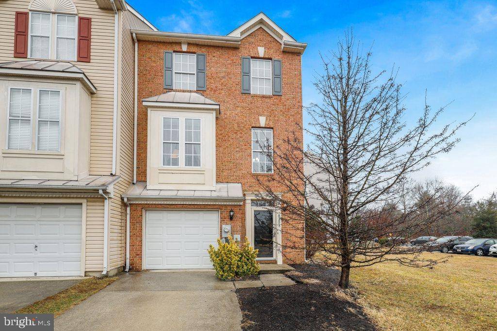 Pasadena, MD 21122,8151 JADE CROSSING CT