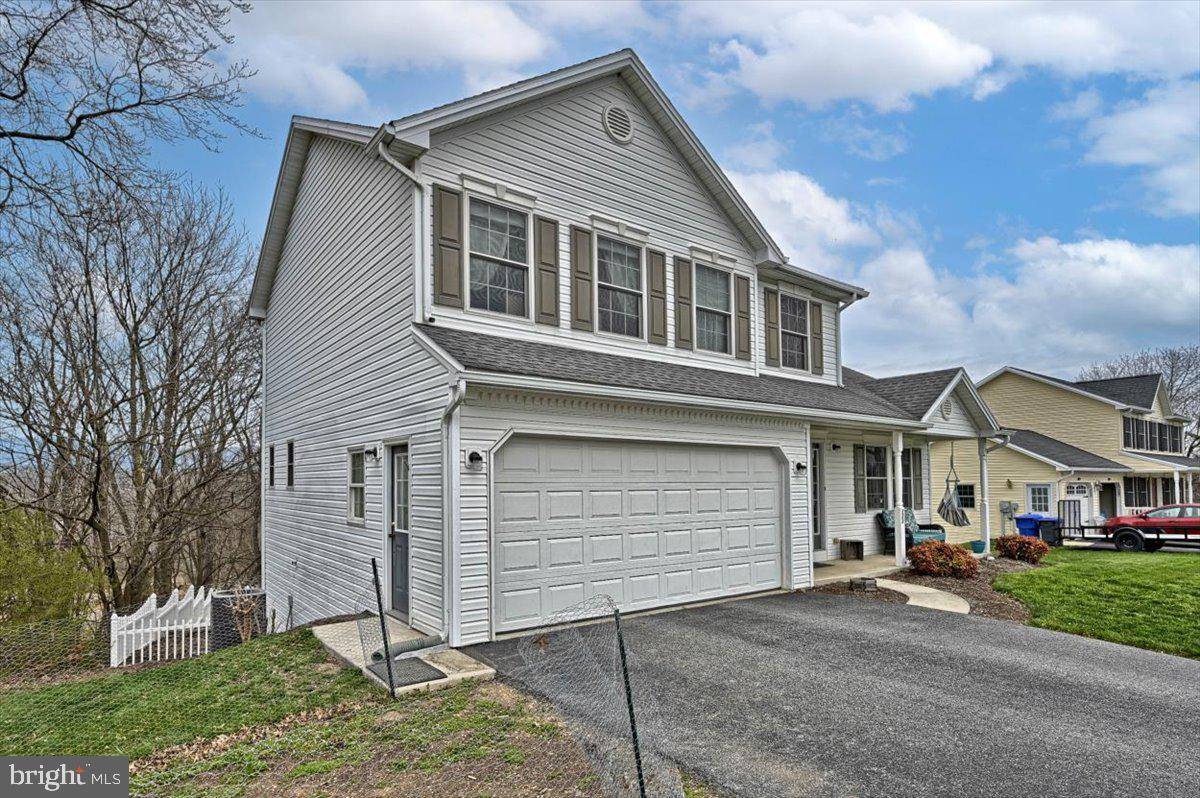 Carlisle, PA 17013,233 CLEARVIEW DR