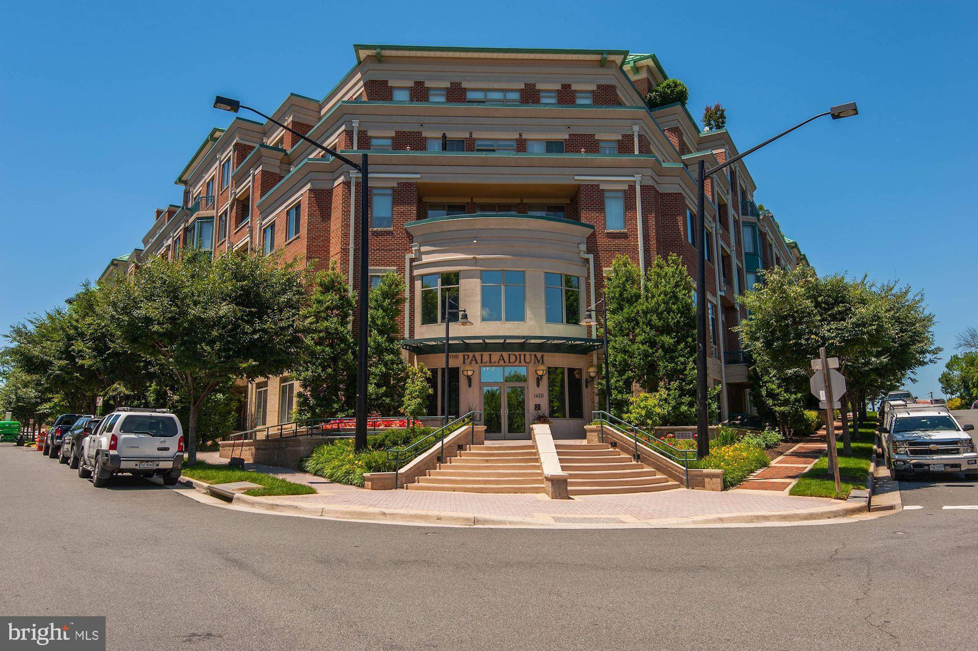 Mclean, VA 22101,1450 EMERSON AVE #402