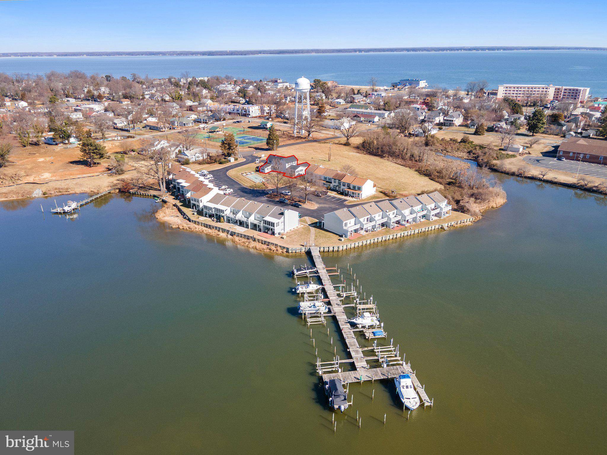 Colonial Beach, VA 22443,110 LYNNHAVEN AVE