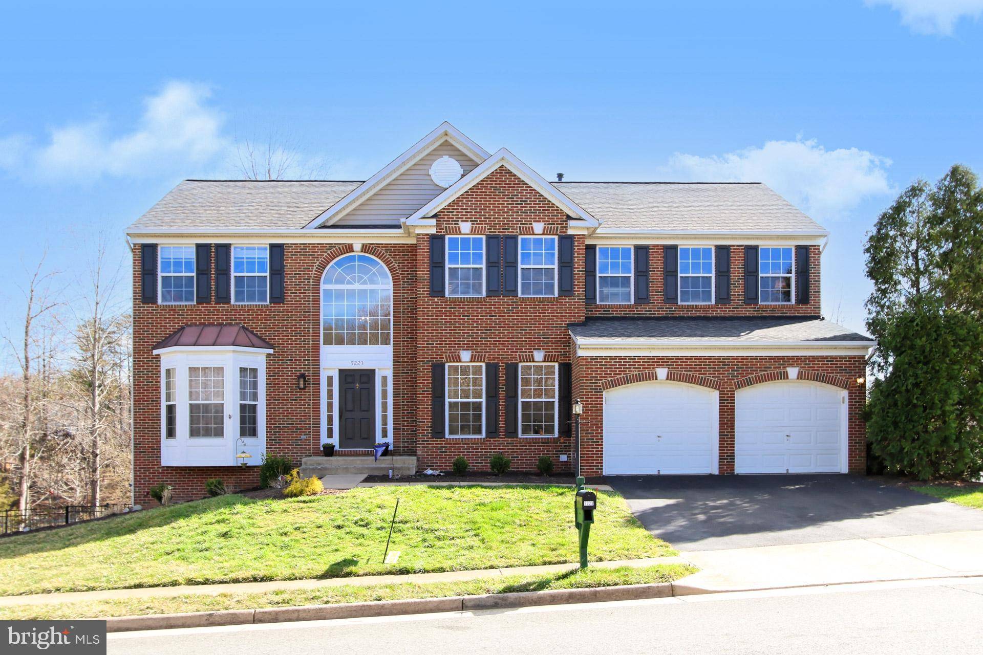 Woodbridge, VA 22193,5223 DAYBREAK LN