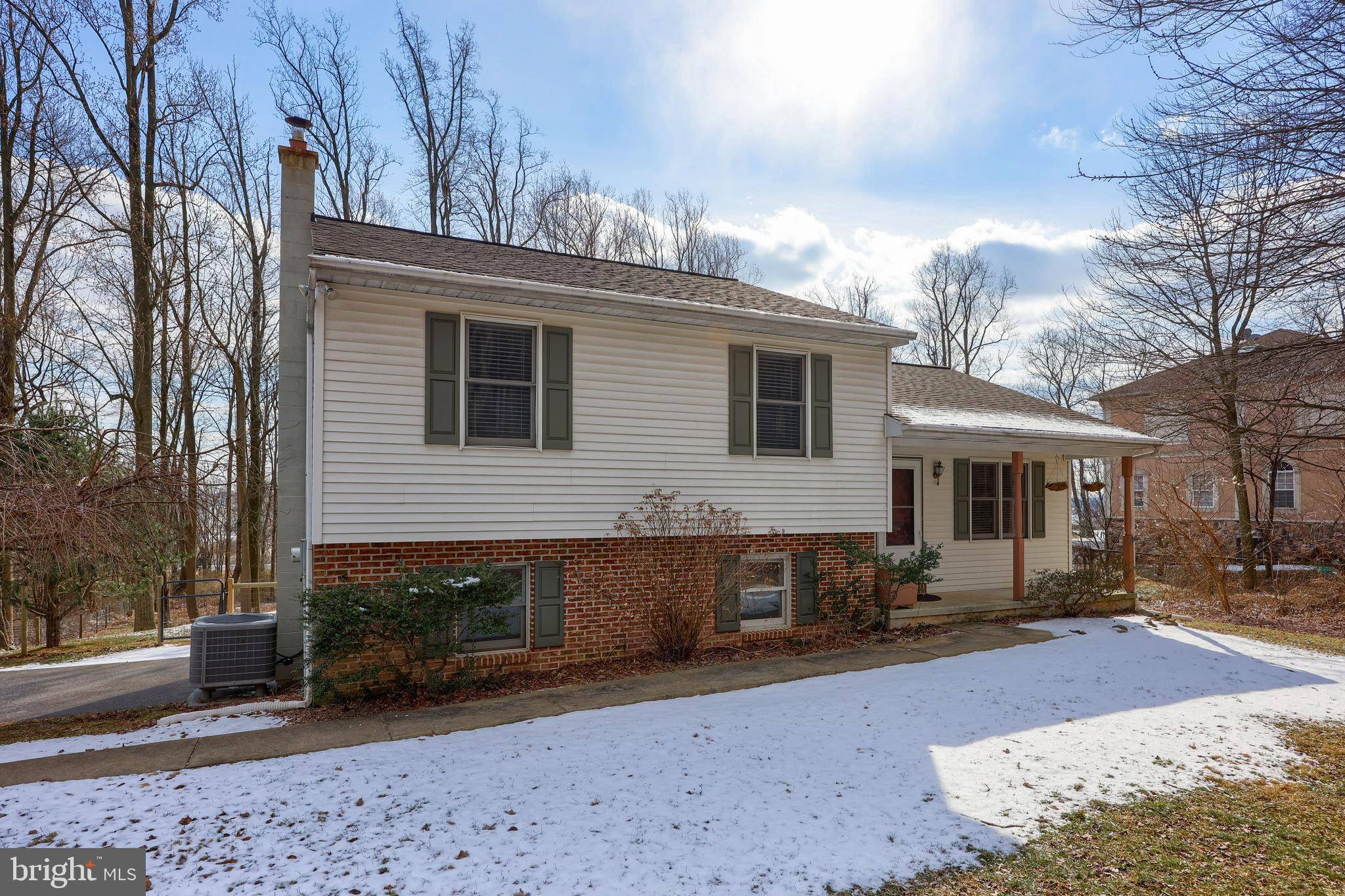 Lititz, PA 17543,457 DEAD END RD