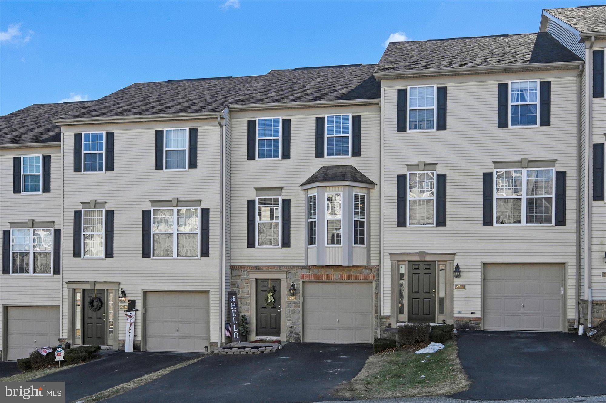 York, PA 17402,2718 HUNT CLUB DR #3