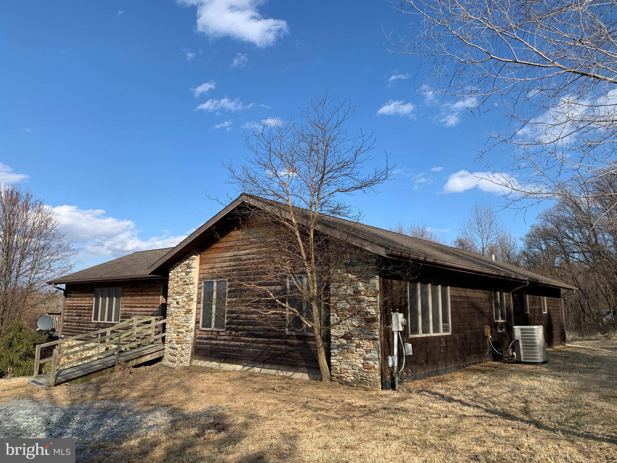 Hellam, PA 17406,5672 EAGLES LANDING