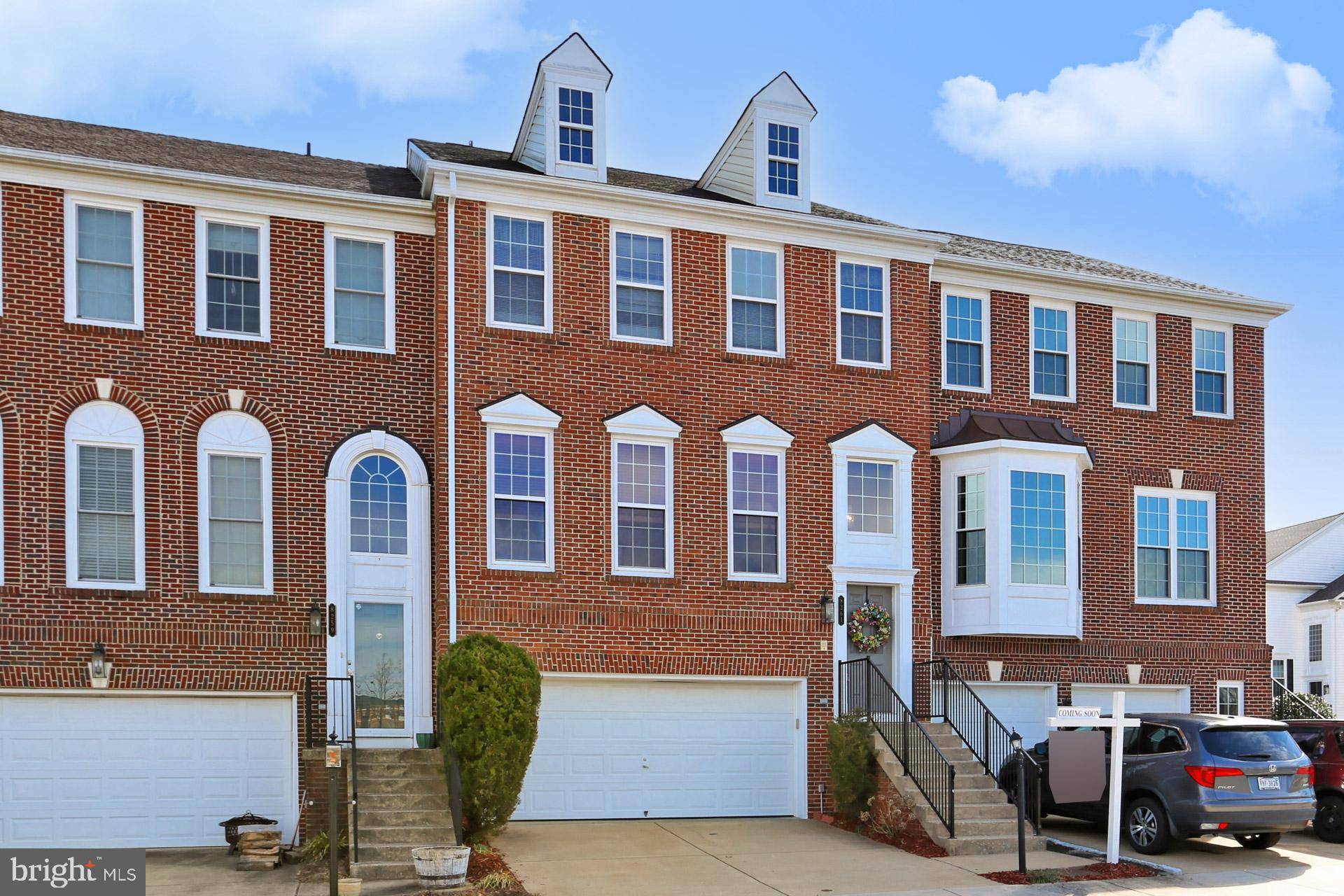 Lorton, VA 22079,8261 W PURPLE LILAC CT