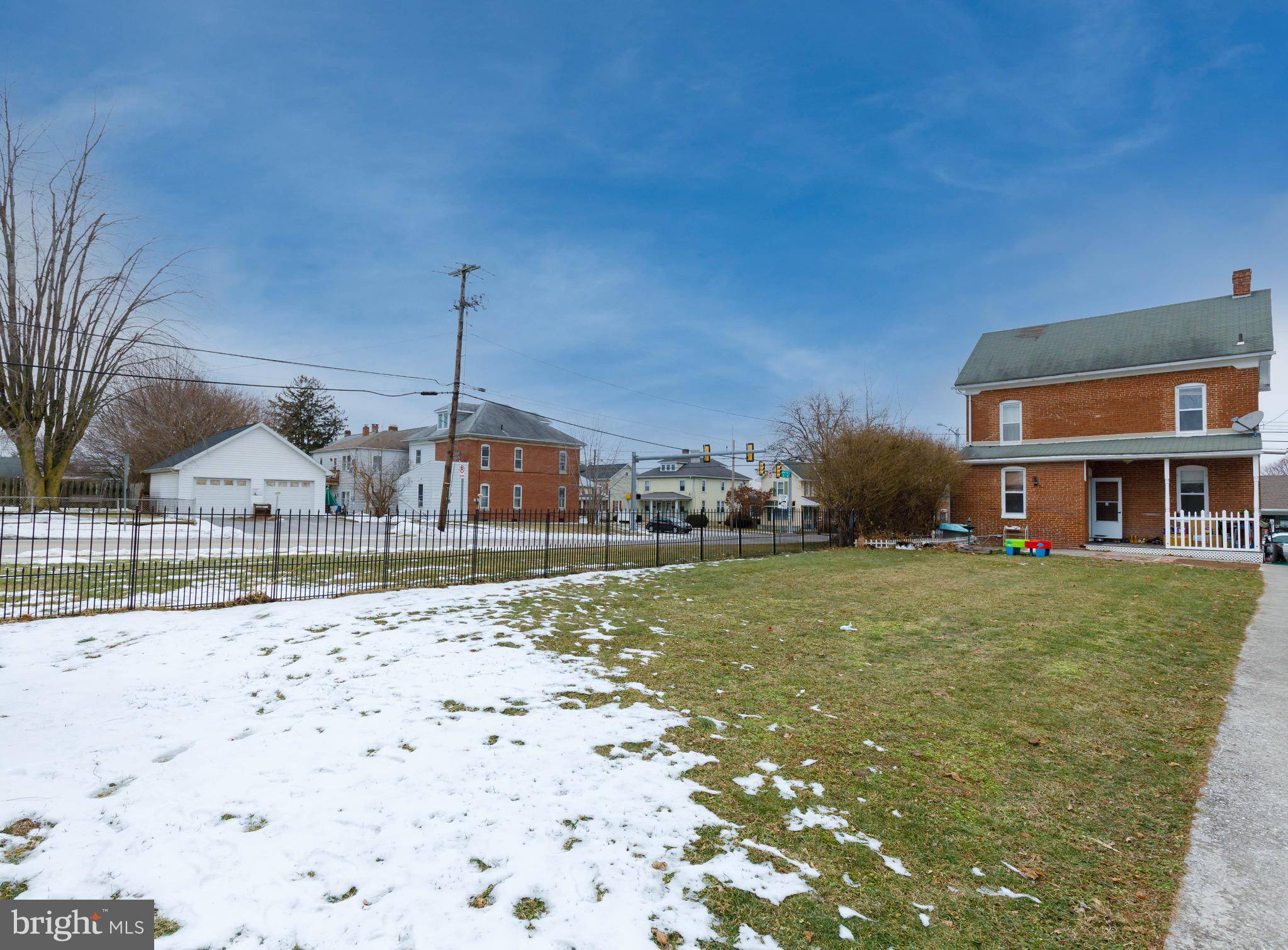 Hanover, PA 17331,825 YORK ST