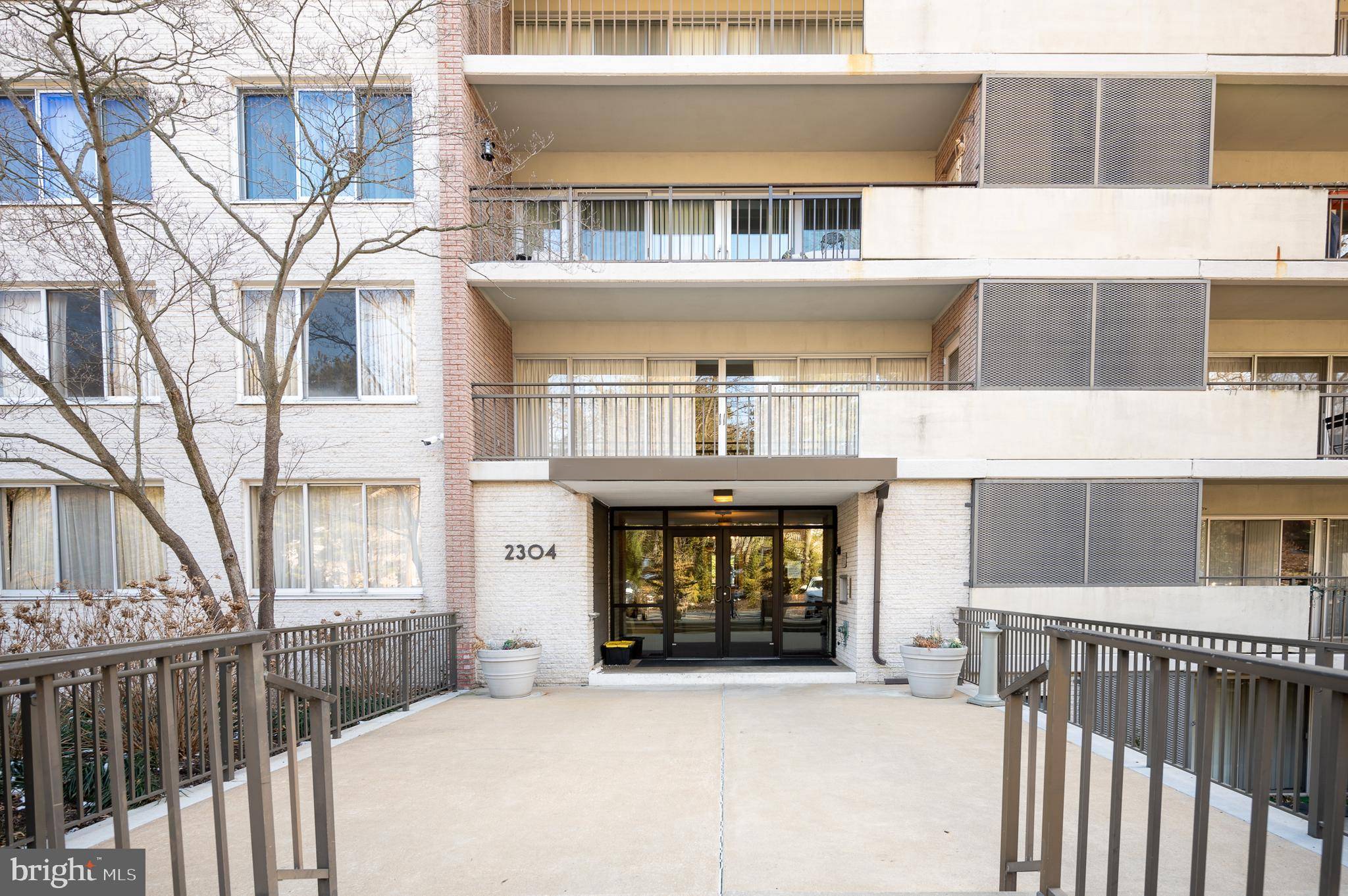 Wilmington, DE 19806,2304-UNIT RIDDLE AVE #C6