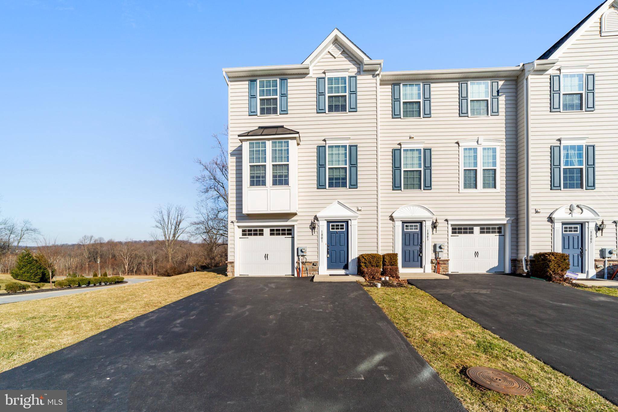 Downingtown, PA 19335,1801 HONEYSUCKLE CT