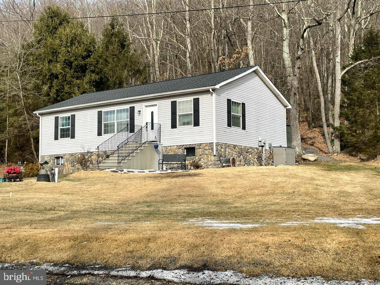 Tamaqua, PA 18252,363 OWL CREEK RD