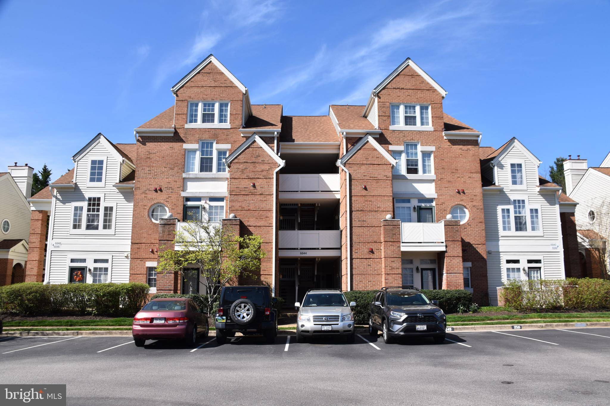 Alexandria, VA 22315,6844-F BRINDLE HEATH WAY #228