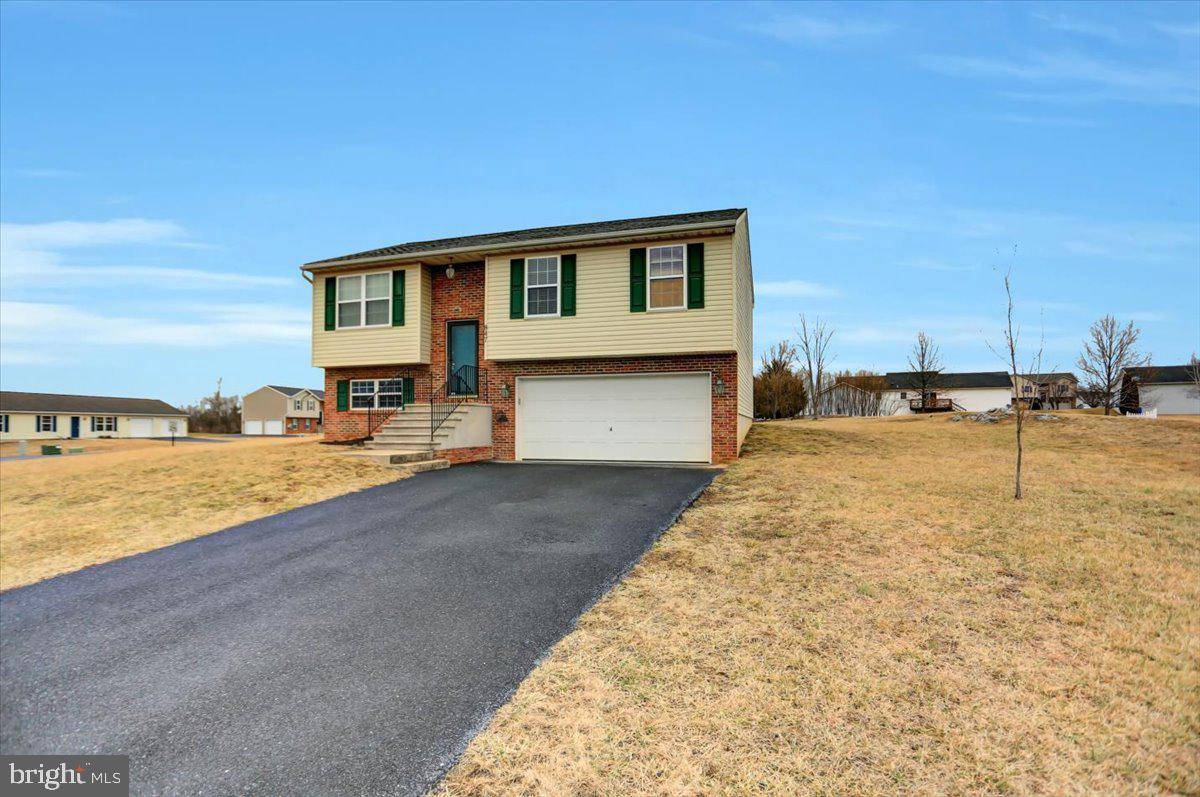 Greencastle, PA 17225,847 BRISTOL DR