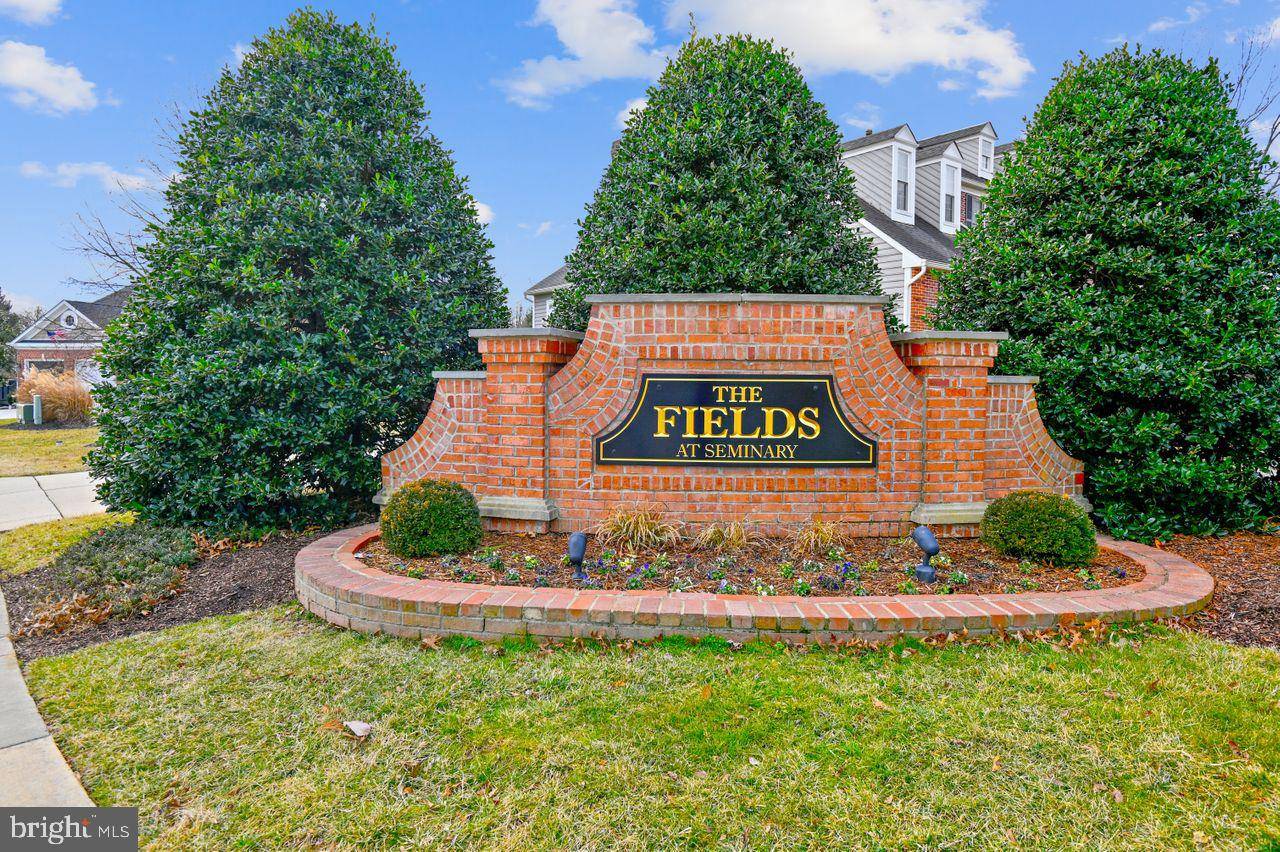 Lutherville Timonium, MD 21093,36 SUMMER FIELDS CT