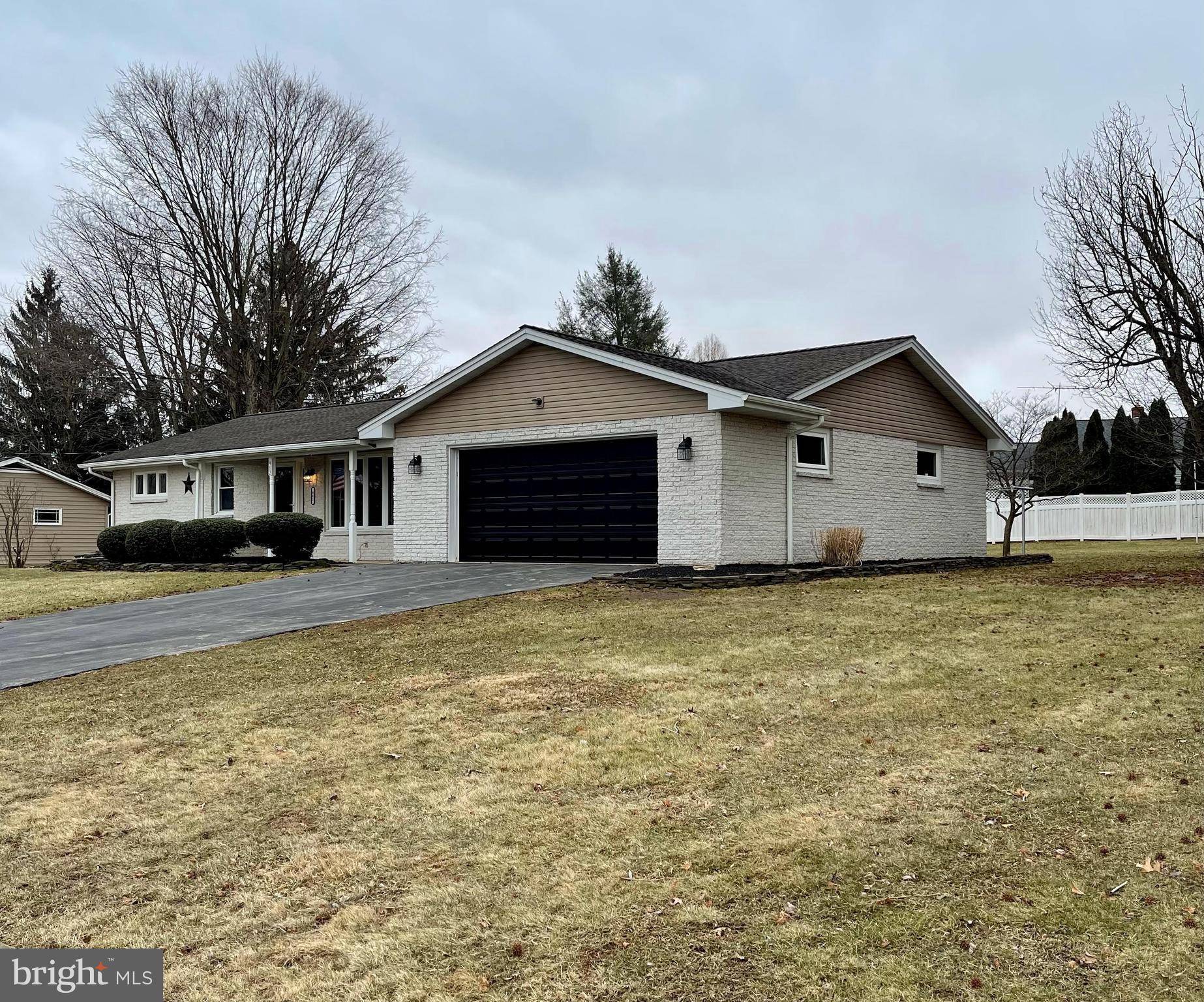 Womelsdorf, PA 19567,482 LYMAN AVE